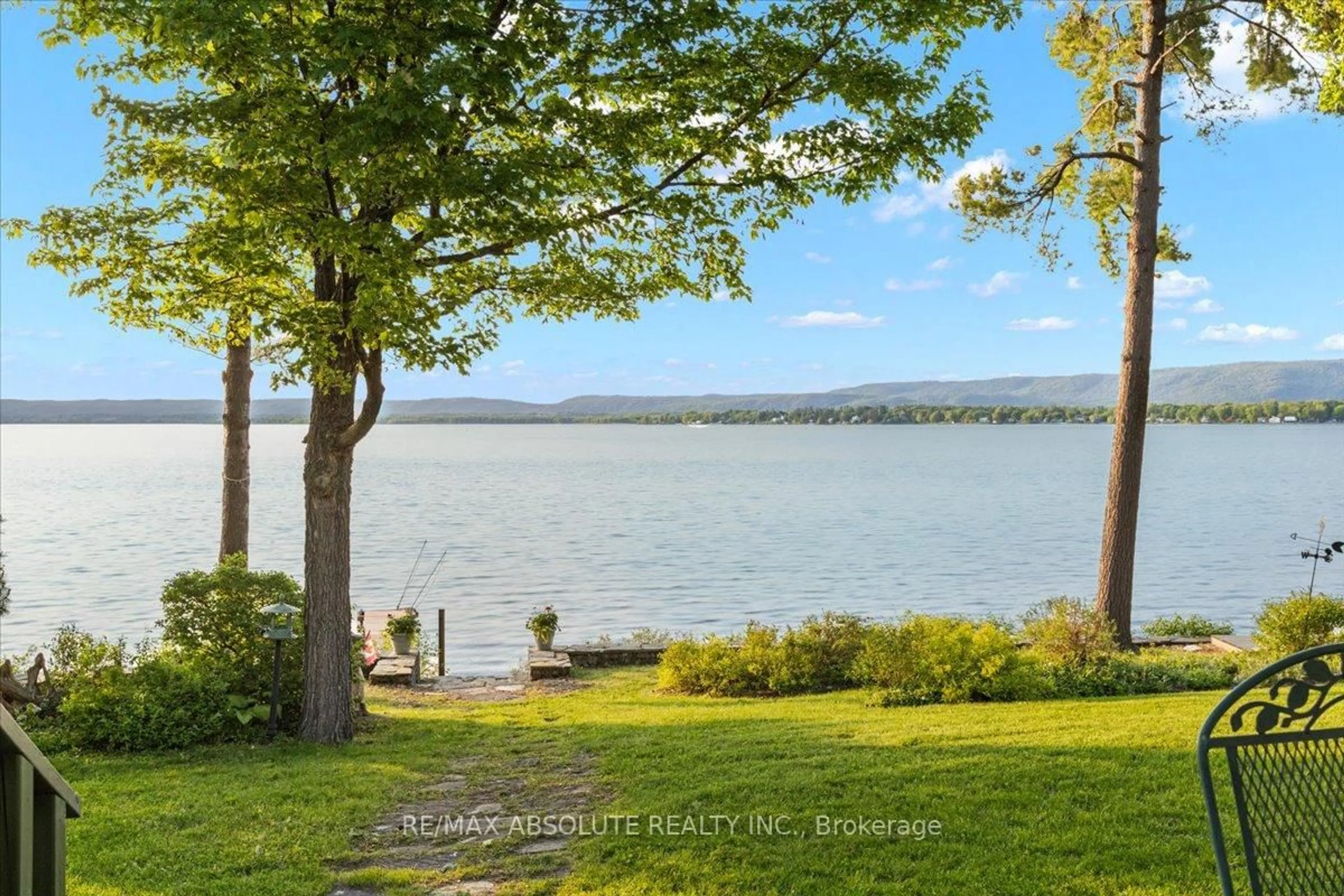 Patio, water/lake/river/ocean view for 4098 Armitage Ave, Ottawa Ontario K0A 1T0