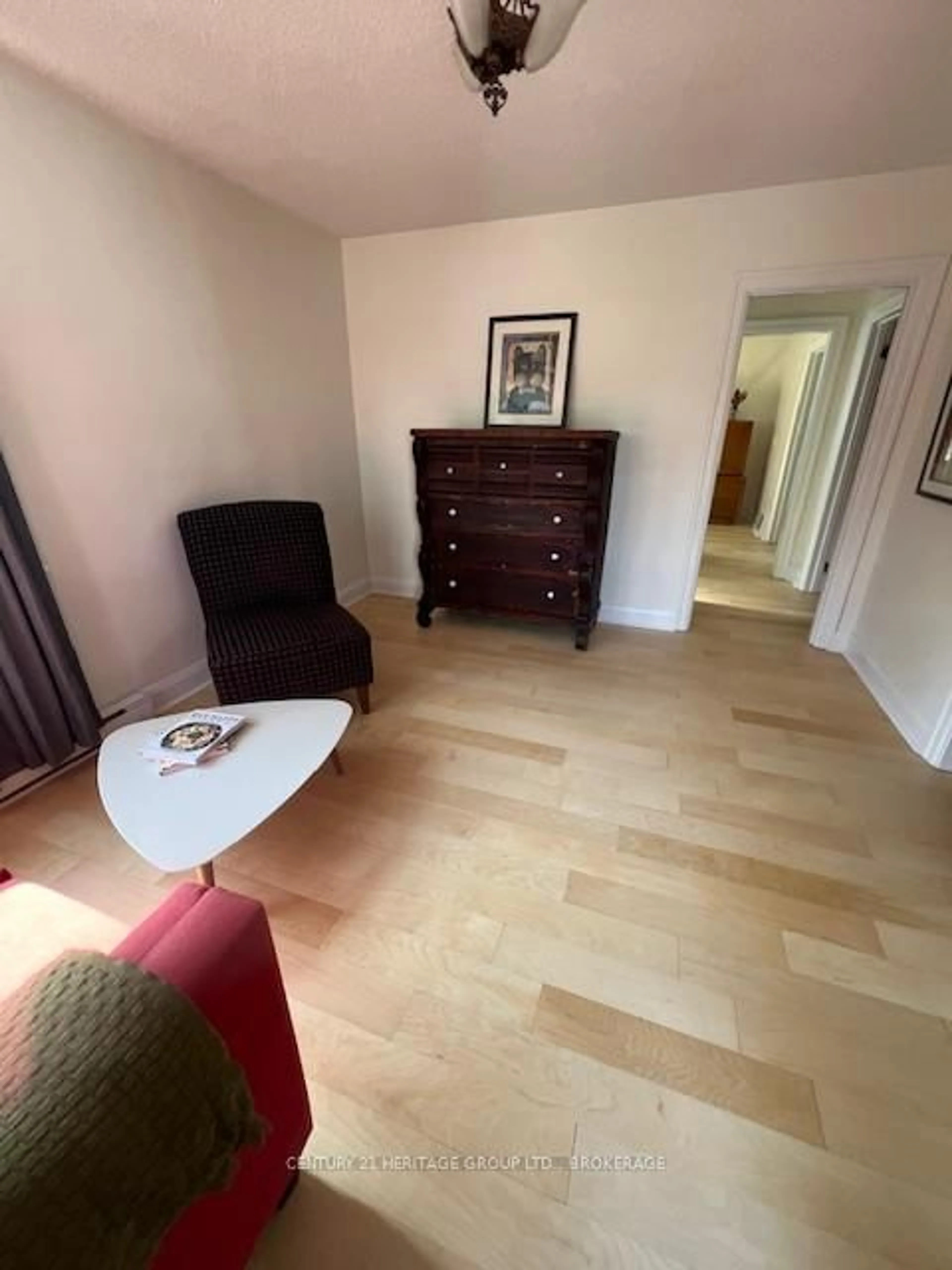 A pic of a room for 108 Park St, Kingston Ontario K7L 1J8