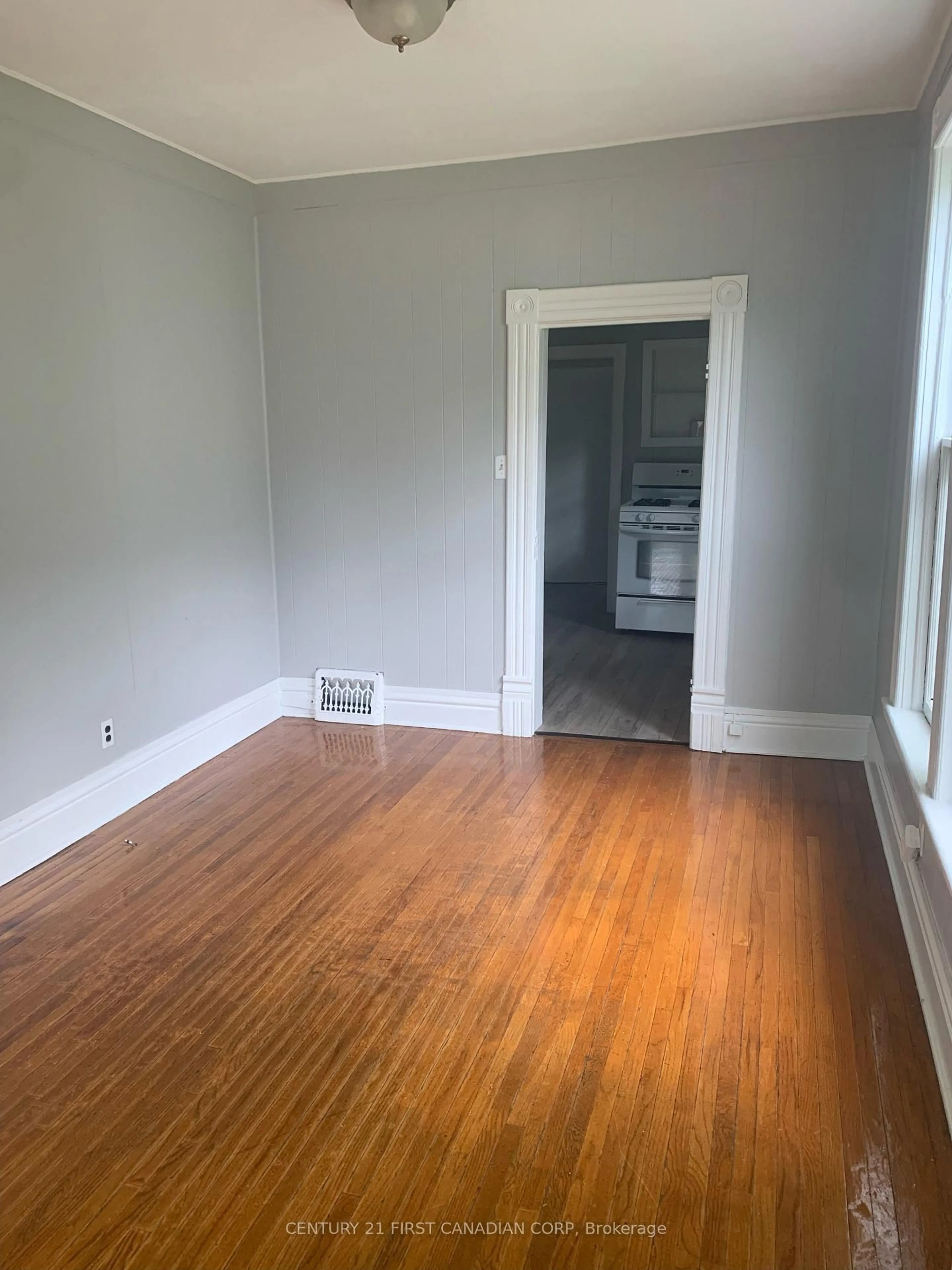 A pic of a room for 40 Springbank Dr, London South Ontario N6J 1E3