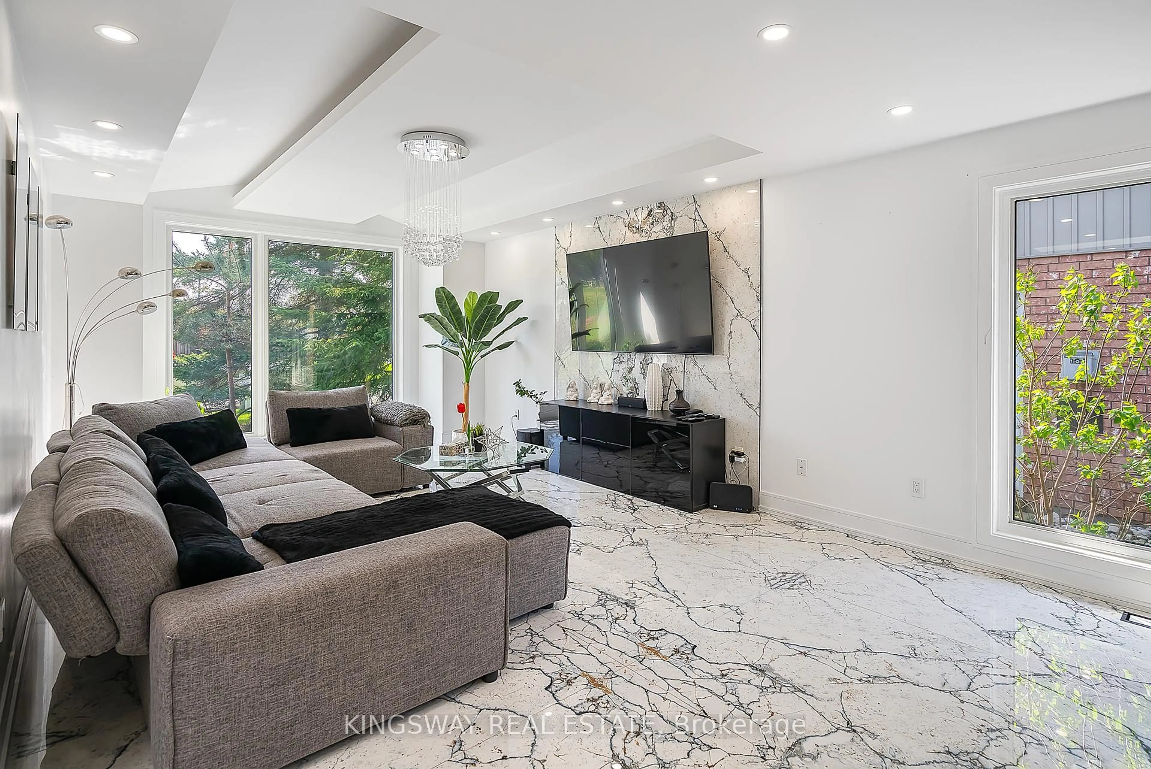 Living room with furniture, unknown for 202 Michael Dr, Welland Ontario L3C 7B8