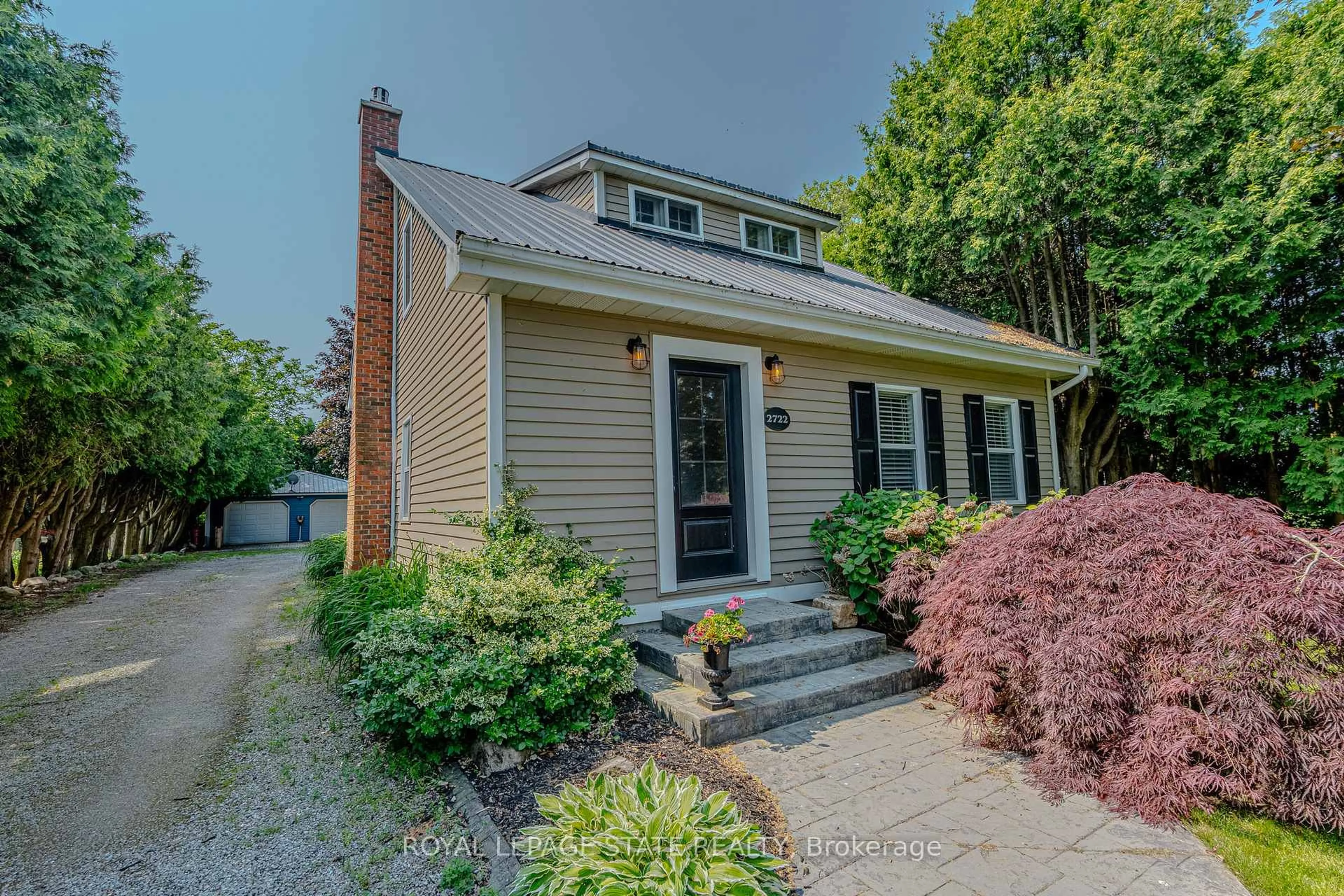 Home with brick exterior material, street for 2722 Red Maple Ave, Lincoln Ontario L0R 1S0
