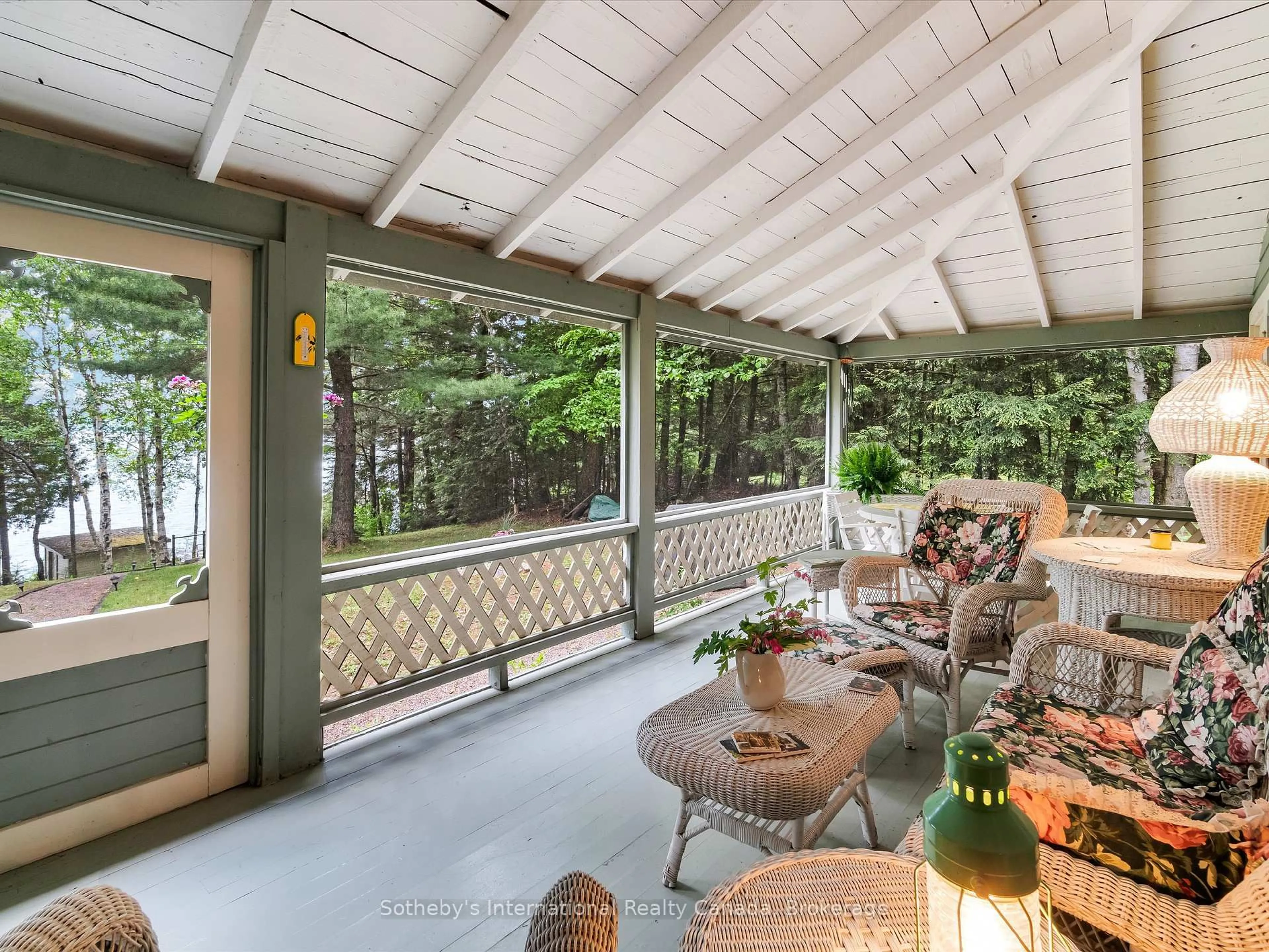 Patio, water/lake/river/ocean view for 1507 Old Hwy 117, Lake of Bays Ontario P0B 1A0