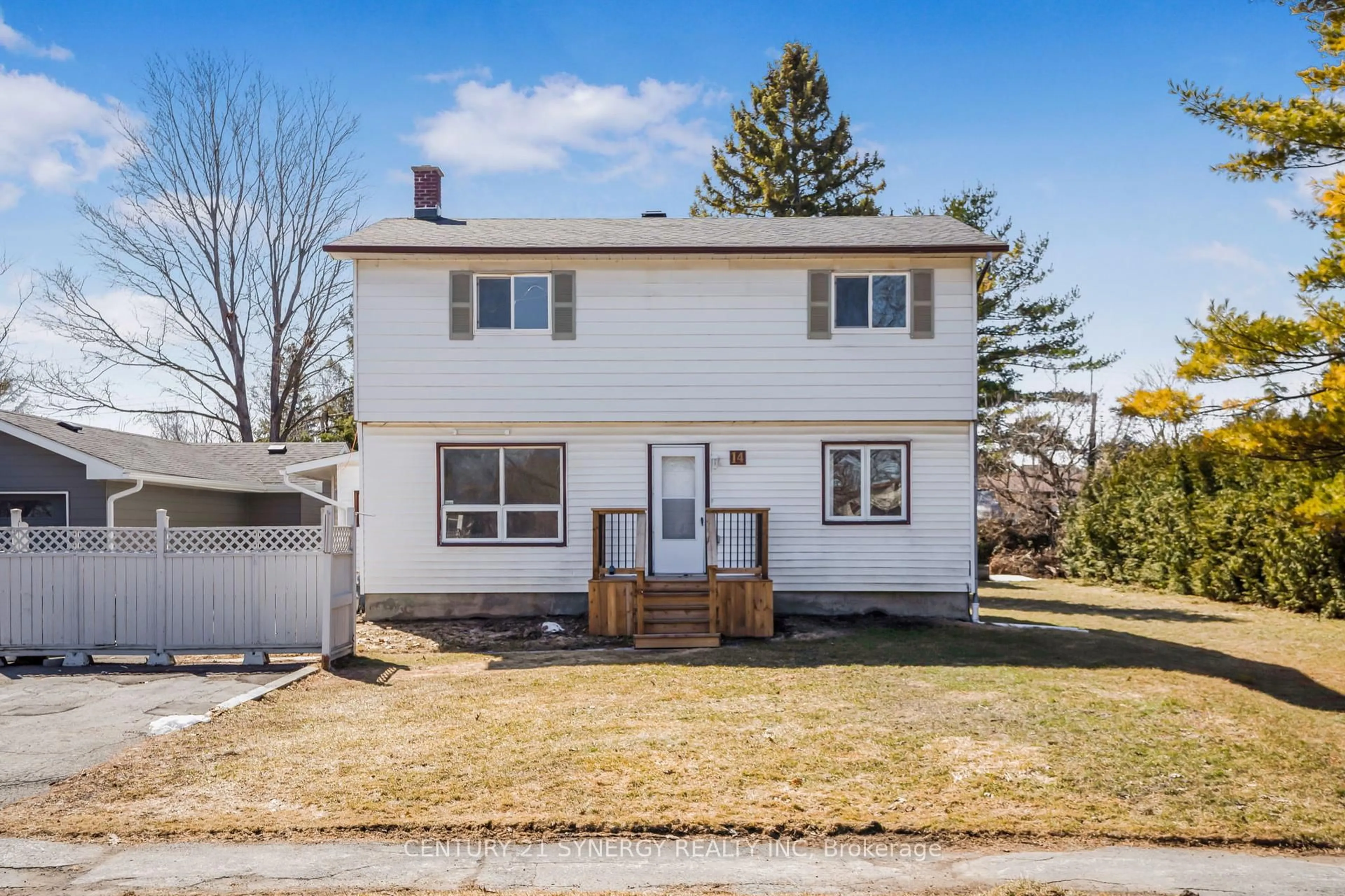 Home with vinyl exterior material, street for 14 Johnwoods St, Ottawa Ontario K2S 1B9