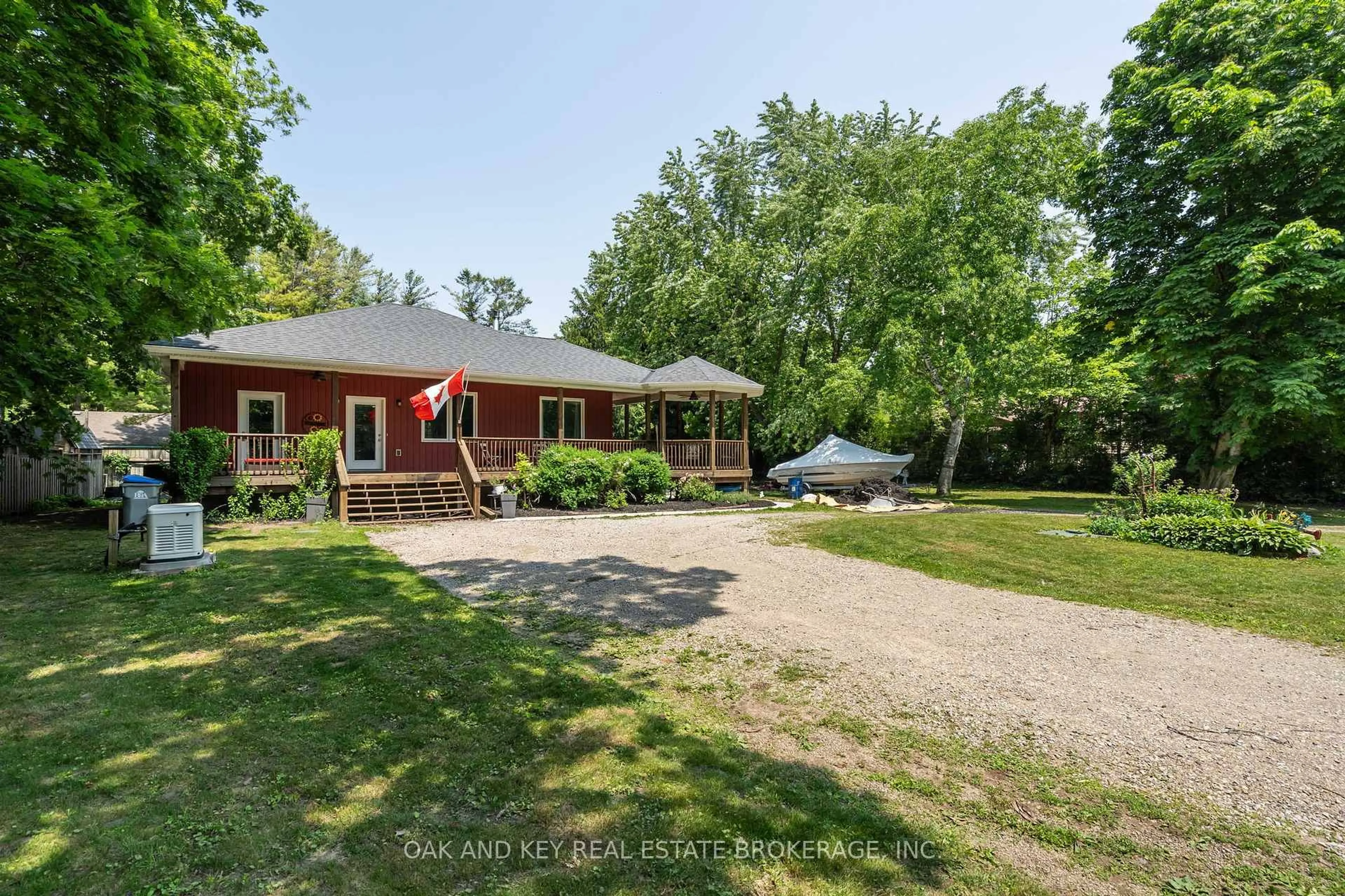 A pic from outside/outdoor area/front of a property/back of a property/a pic from drone, unknown for 10016 Port Franks Rd, Lambton Shores Ontario N0M 2L0