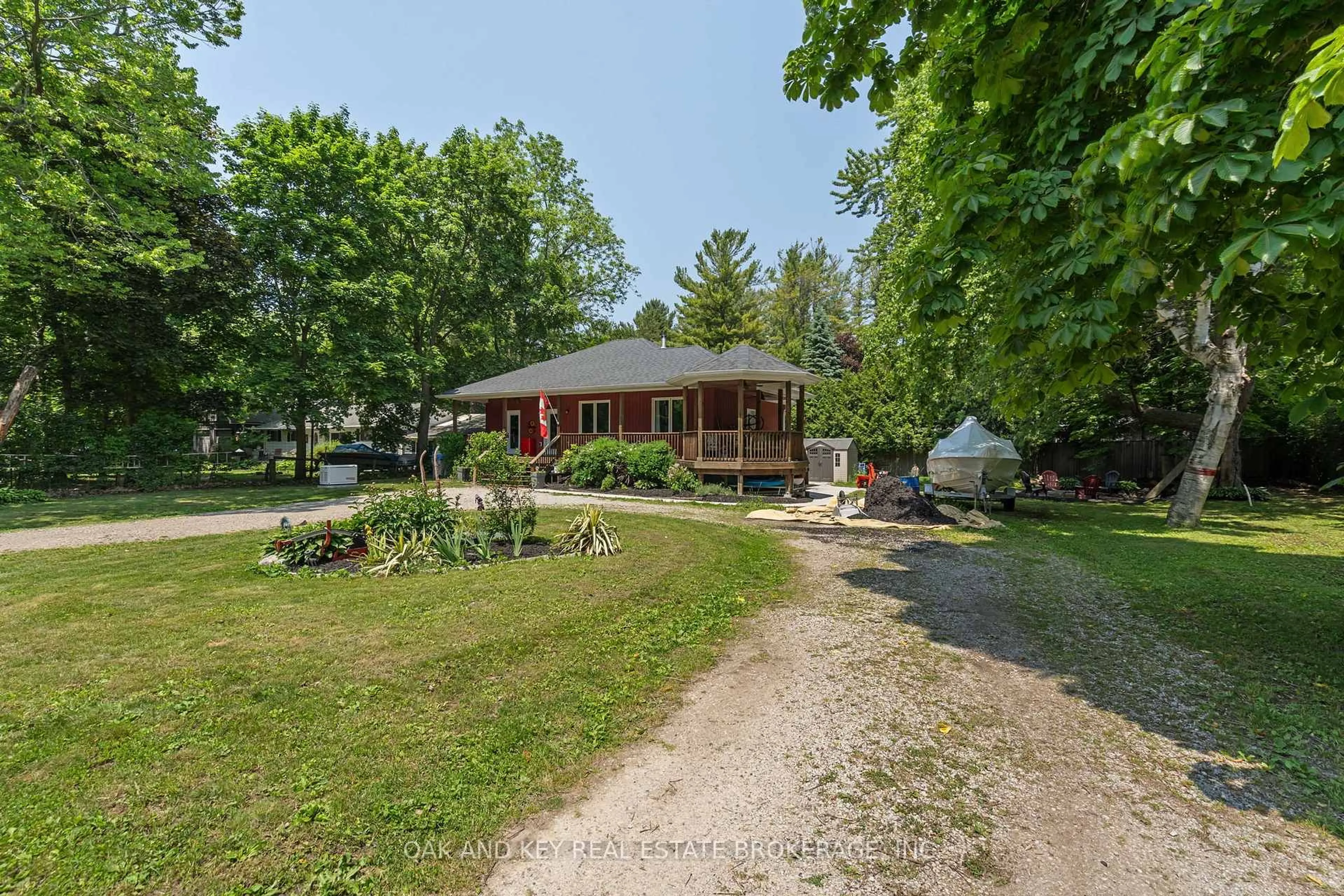 A pic from outside/outdoor area/front of a property/back of a property/a pic from drone, water/lake/river/ocean view for 10016 Port Franks Rd, Lambton Shores Ontario N0M 2L0