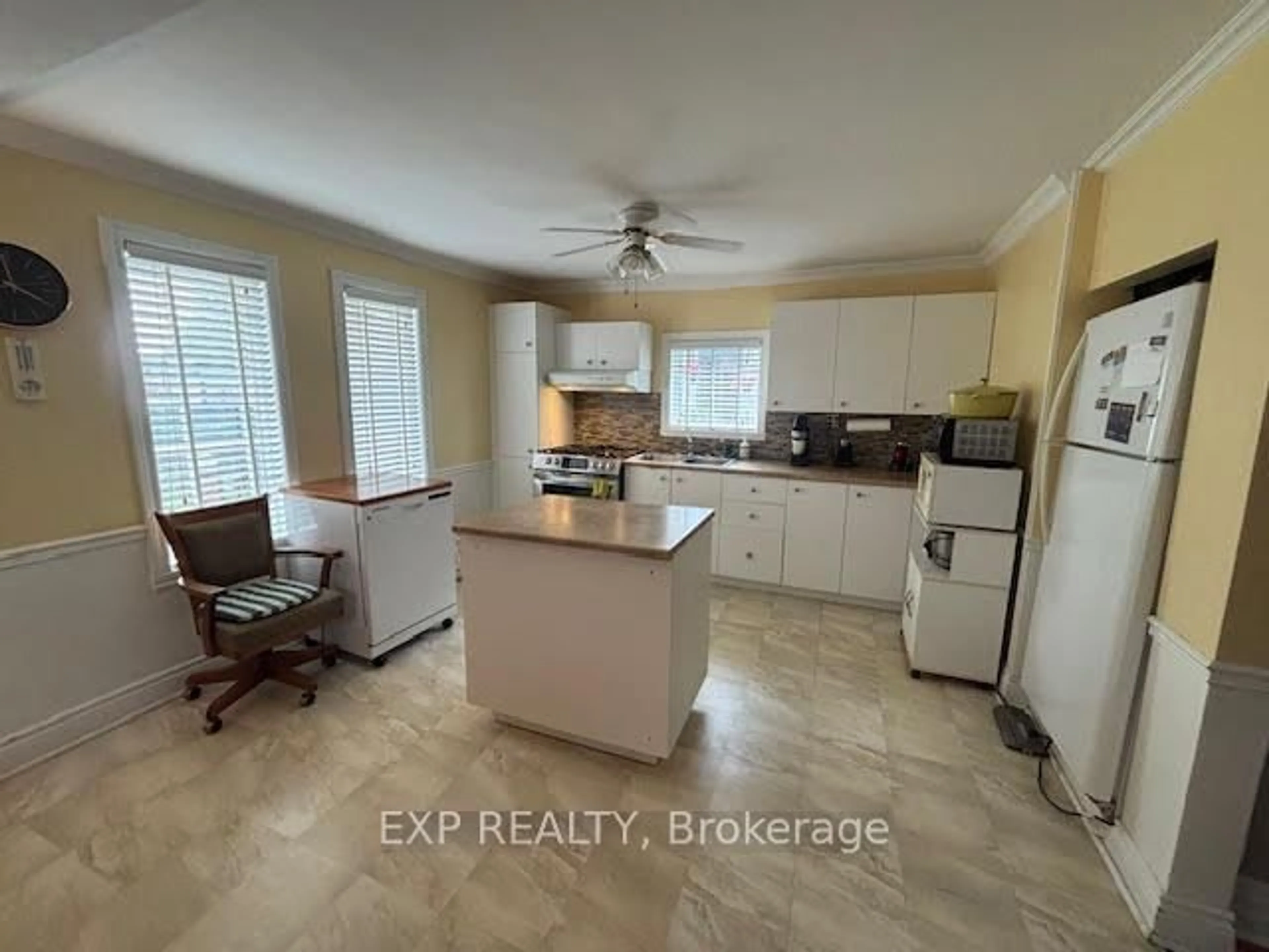 Unknown for 188 Regent St, Hawkesbury Ontario K6A 1E8
