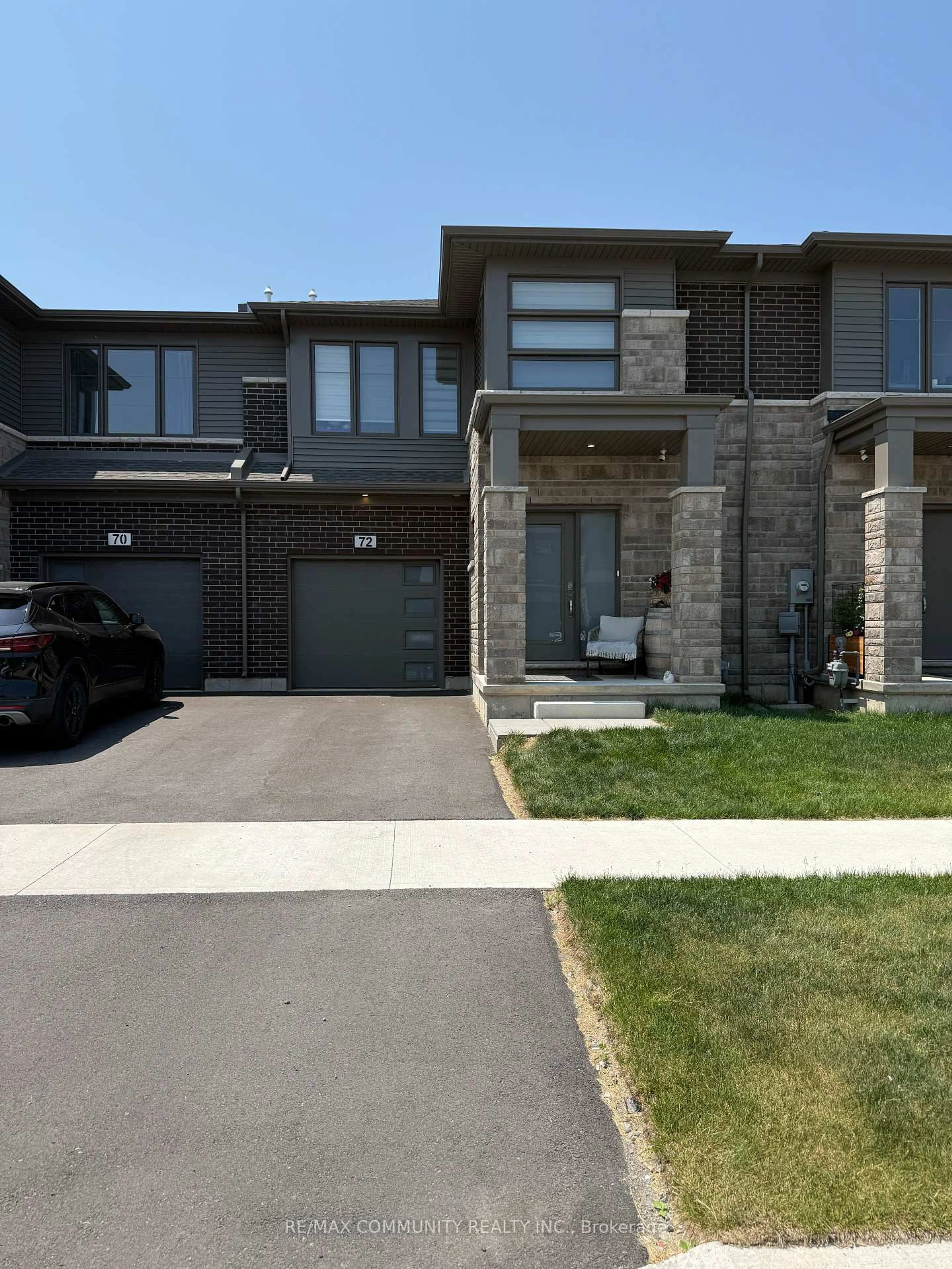 Home with brick exterior material, street for 72 Samuel Ave, Pelham Ontario L0S 1E1