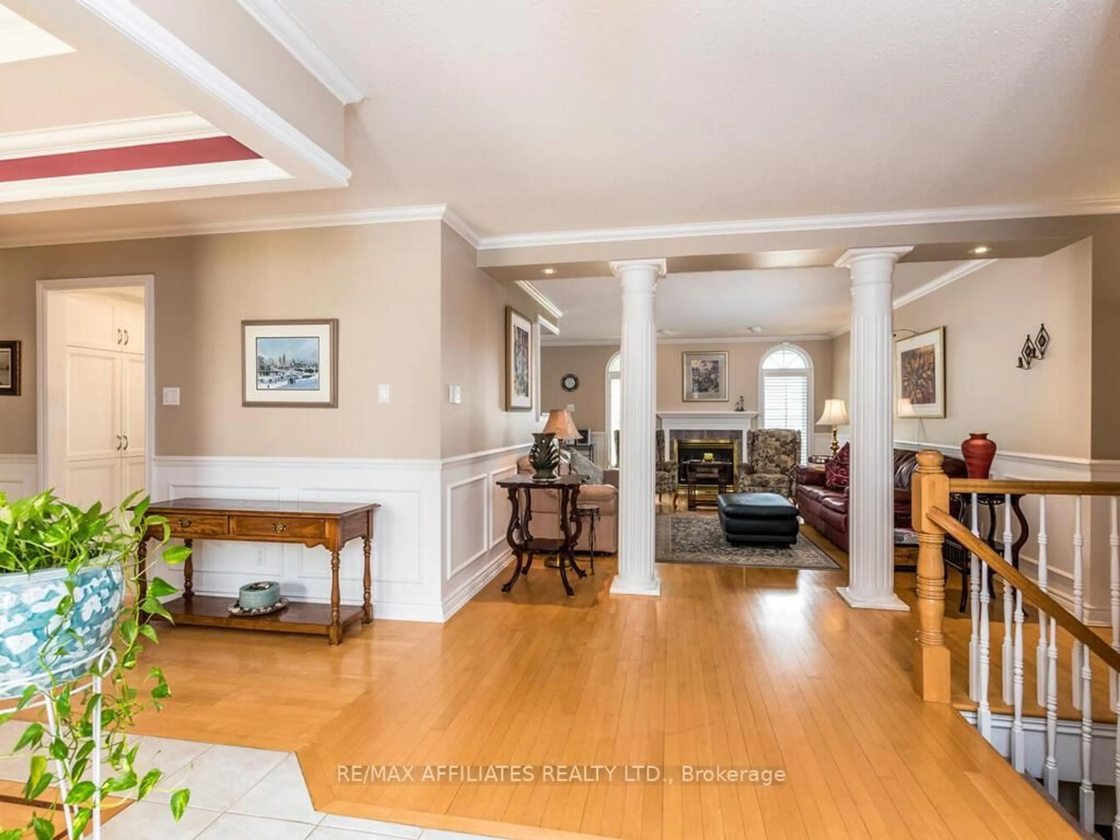 Unknown for 32 MIKA St, Stittsville Ontario K2S 1K8