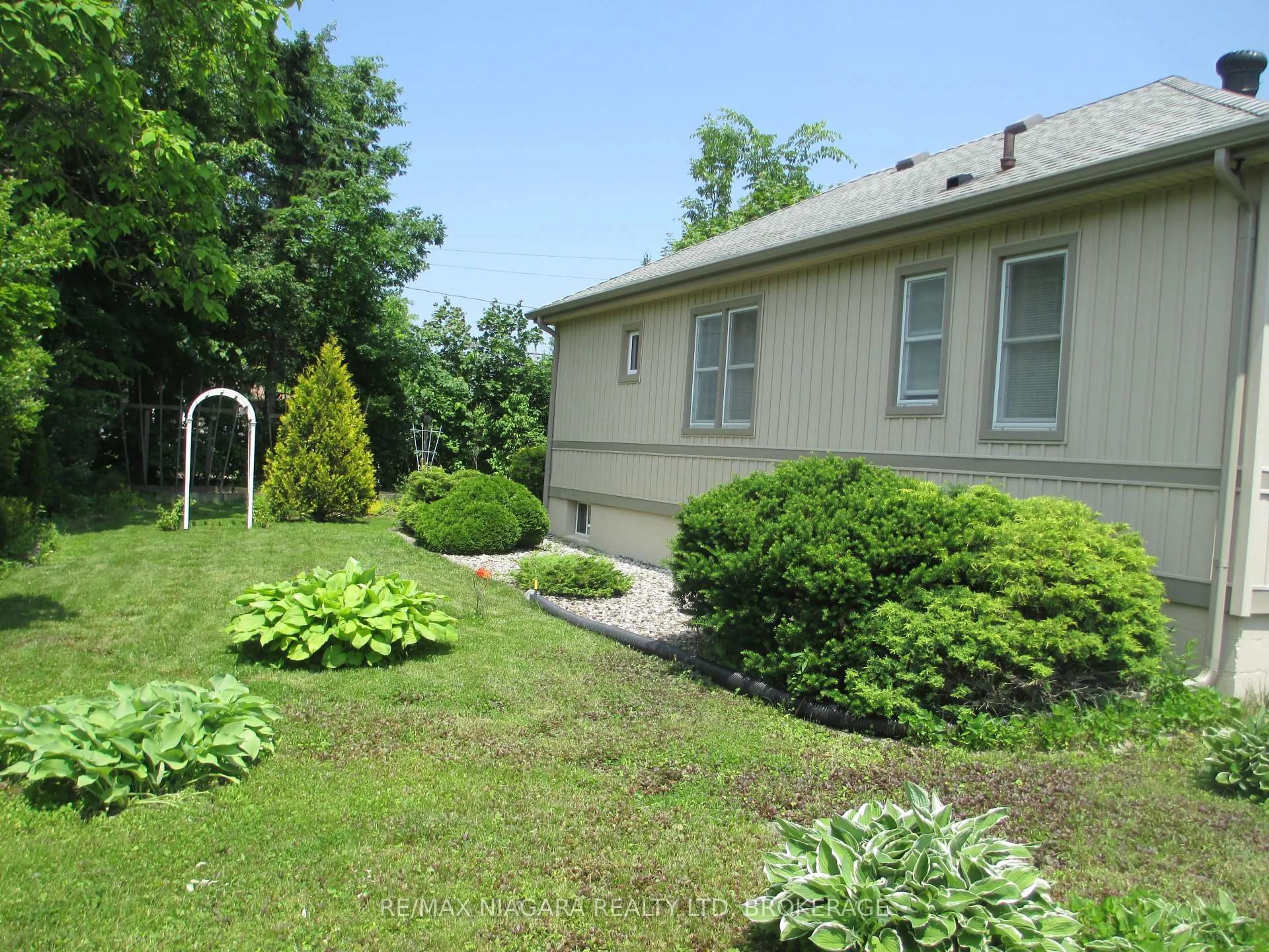 Unknown for 255 Bowen Rd, Fort Erie Ontario L2A 2Y6
