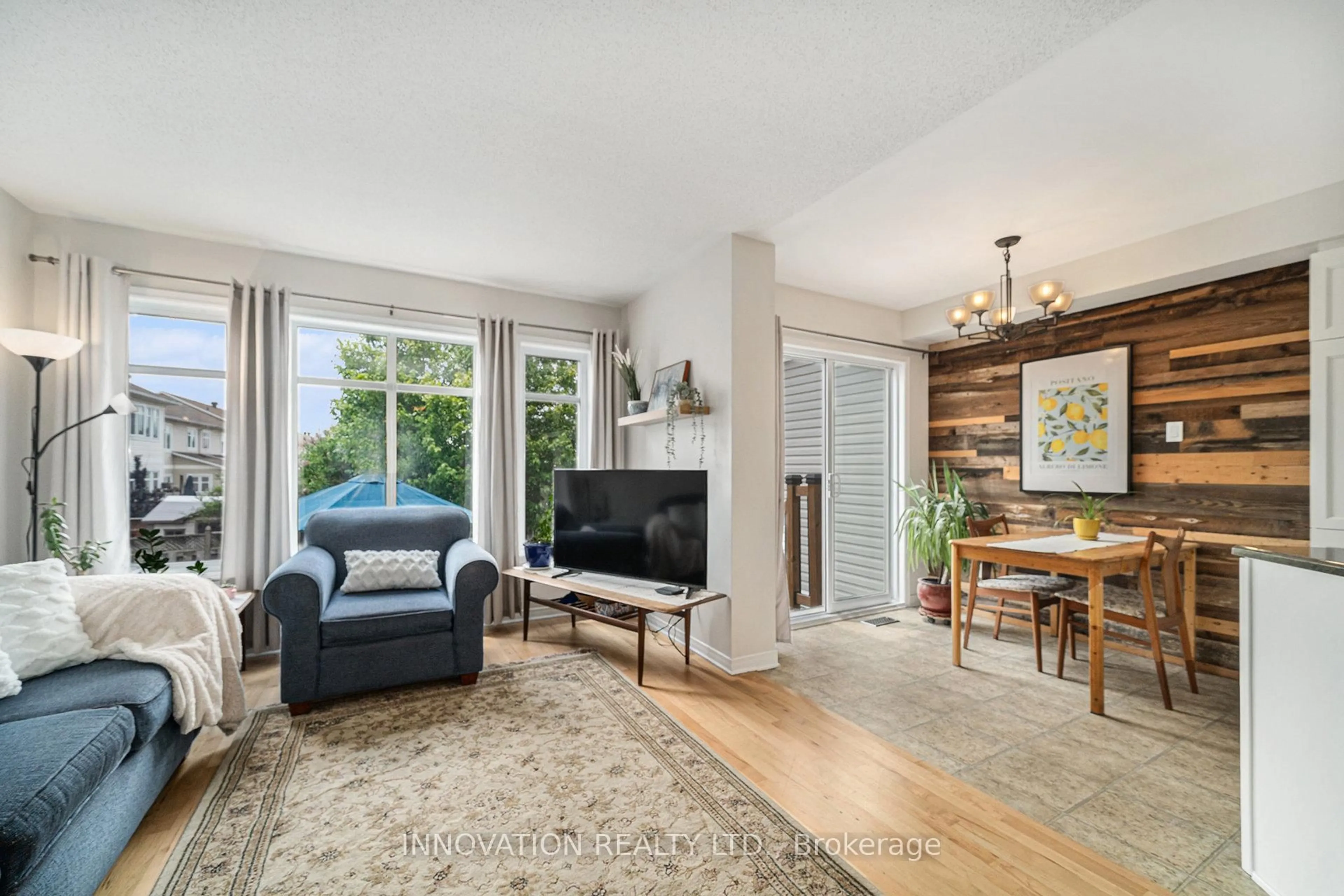 Living room with furniture, unknown for 441 Claridge Dr, Ottawa Ontario K2J 5J2