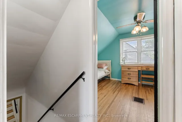 Additional property image - 49 EATON Pl