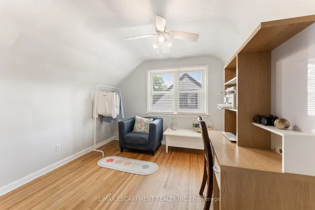 Additional property image - 49 EATON Pl