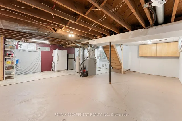 Additional property image - 49 EATON Pl