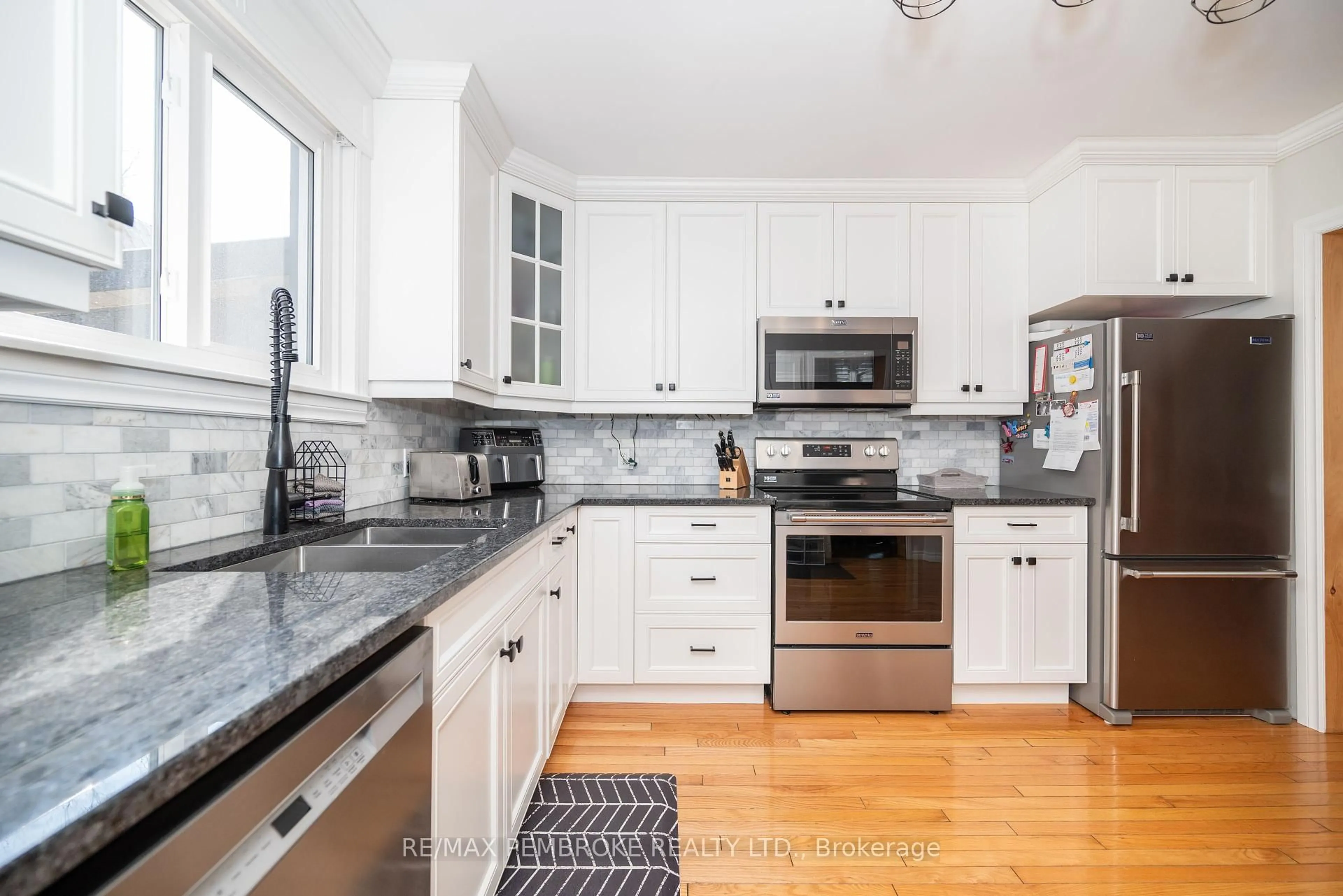 Open concept kitchen, ceramic/tile floor for 594 Miller St, Pembroke Ontario K8A 6A2