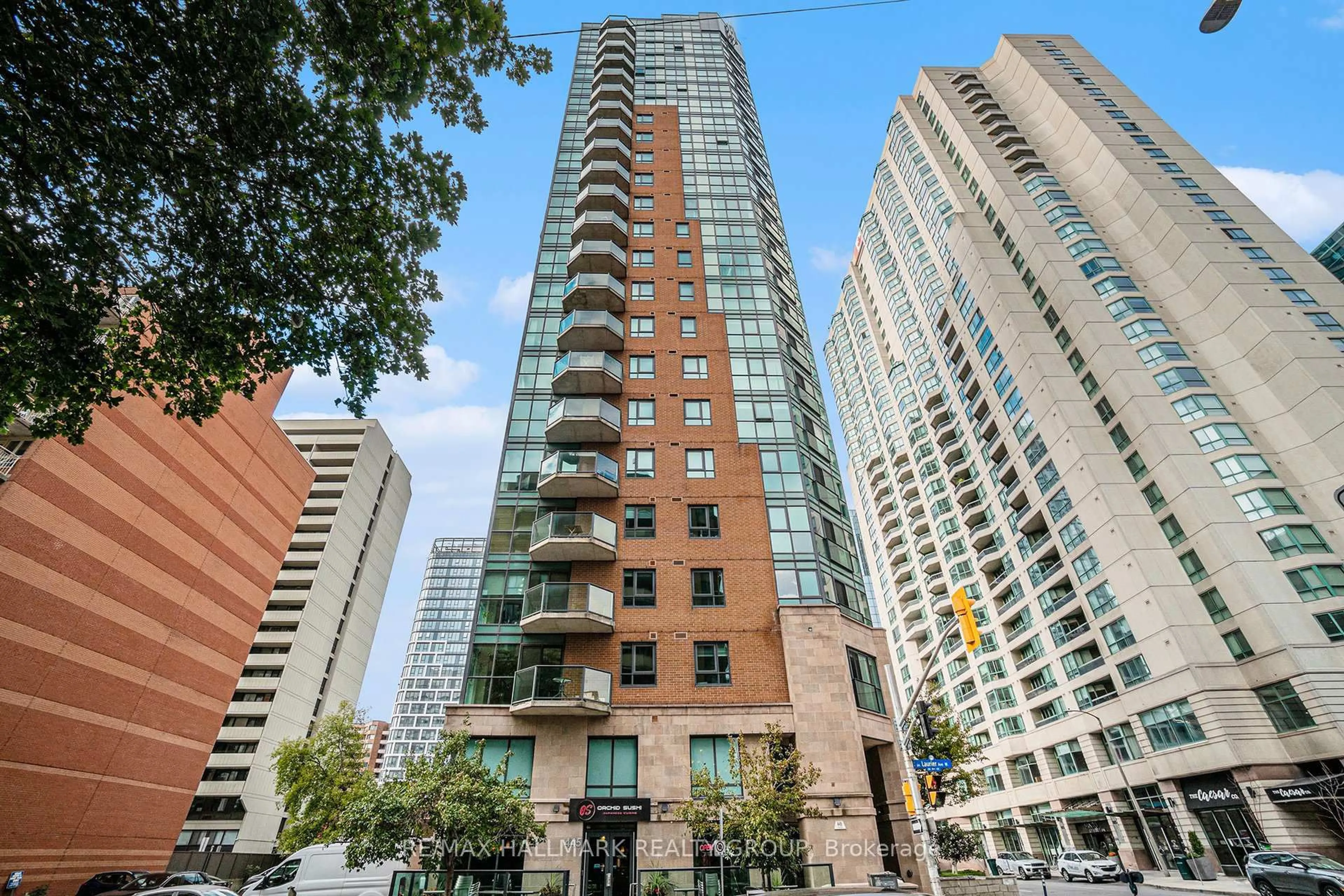 Patio, city buildings view from balcony for 445 Laurier Ave #PH4, Ottawa Ontario K1R 0A2