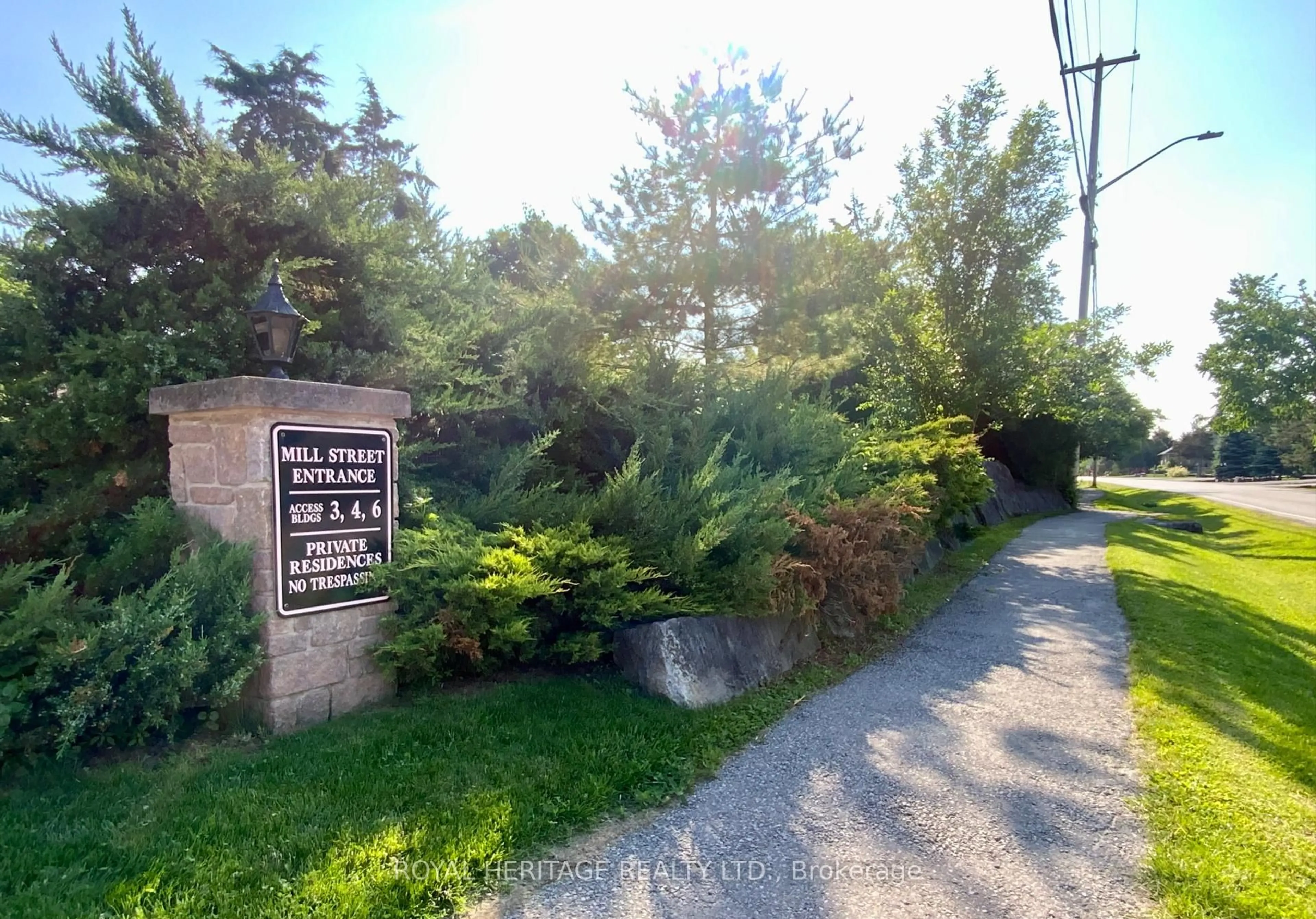 Unknown for 200 East St #405, Kawartha Lakes Ontario K0M 1A0