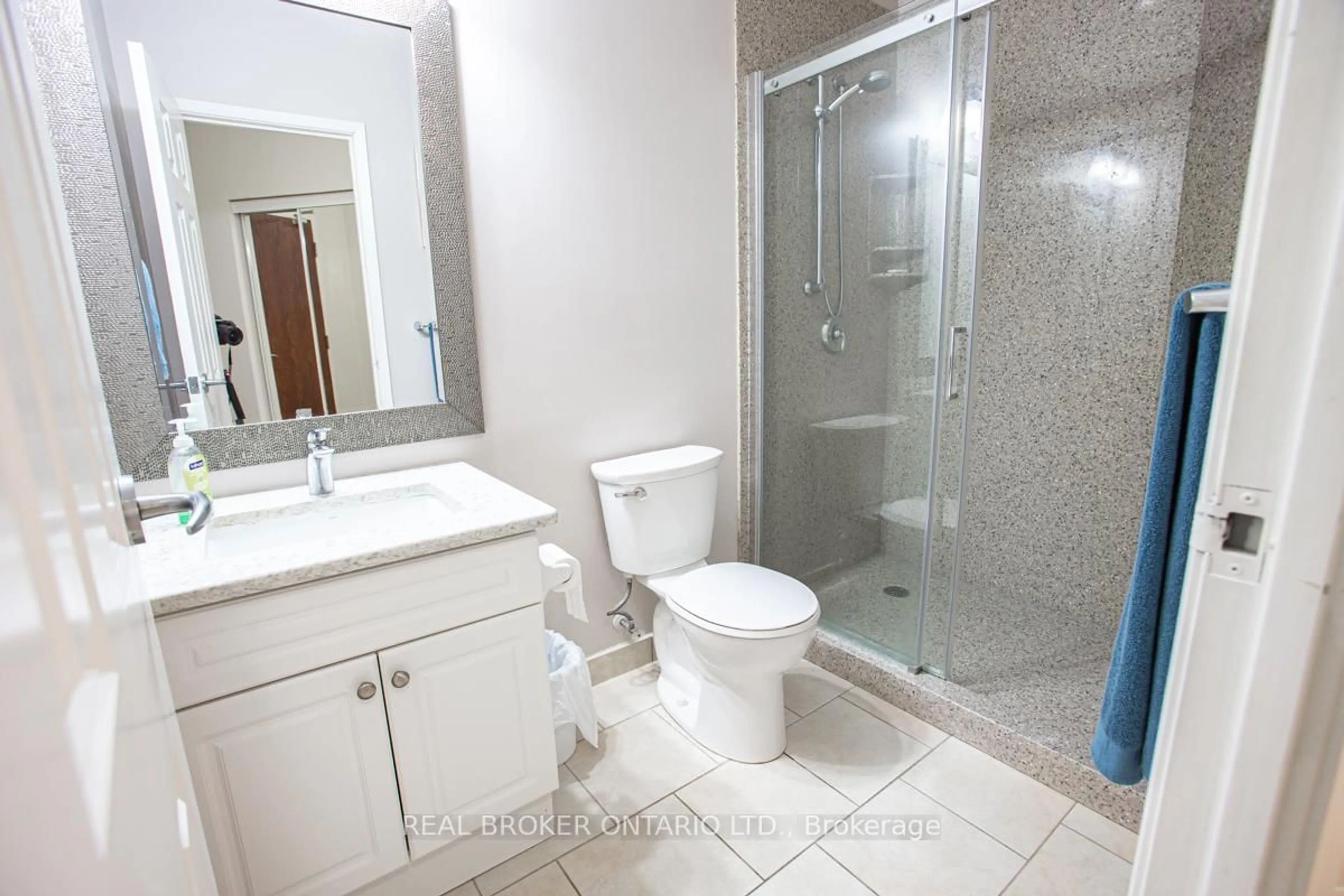 Standard bathroom, ceramic/tile floor for 400 Romeo St #113, Stratford Ontario N5A 0A2