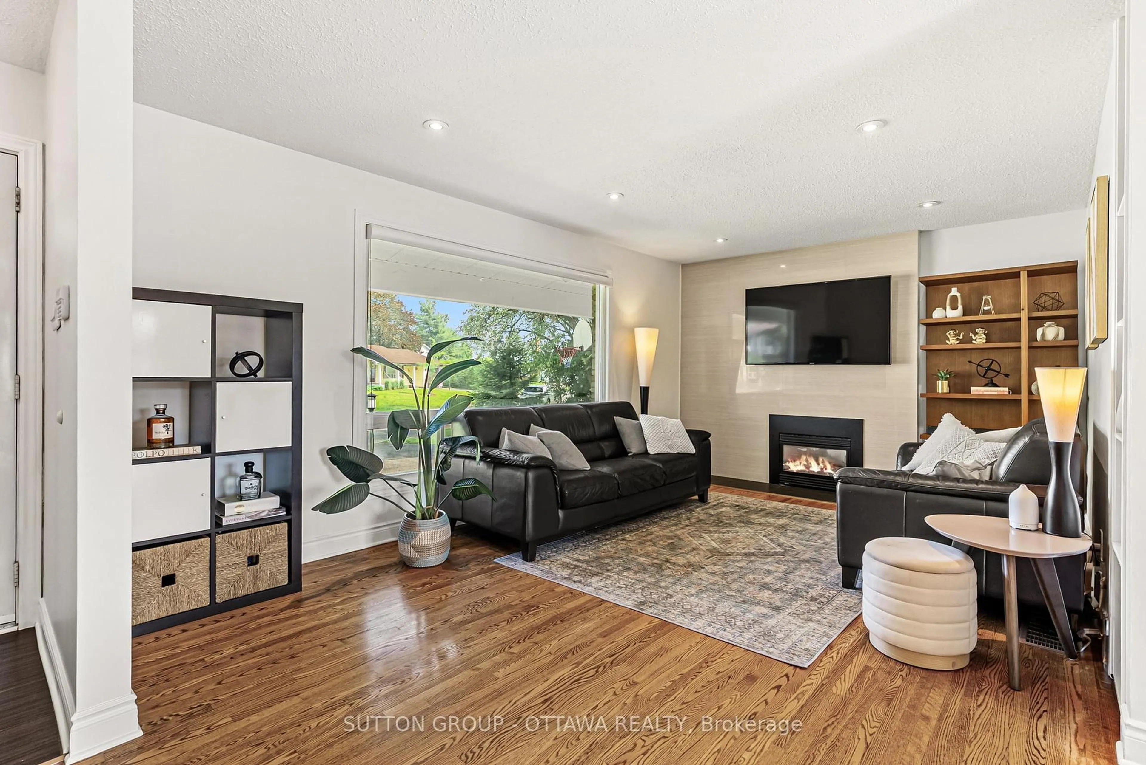 Living room with furniture, unknown for 19 Donland Ave, Ottawa Ontario K2G 3A4