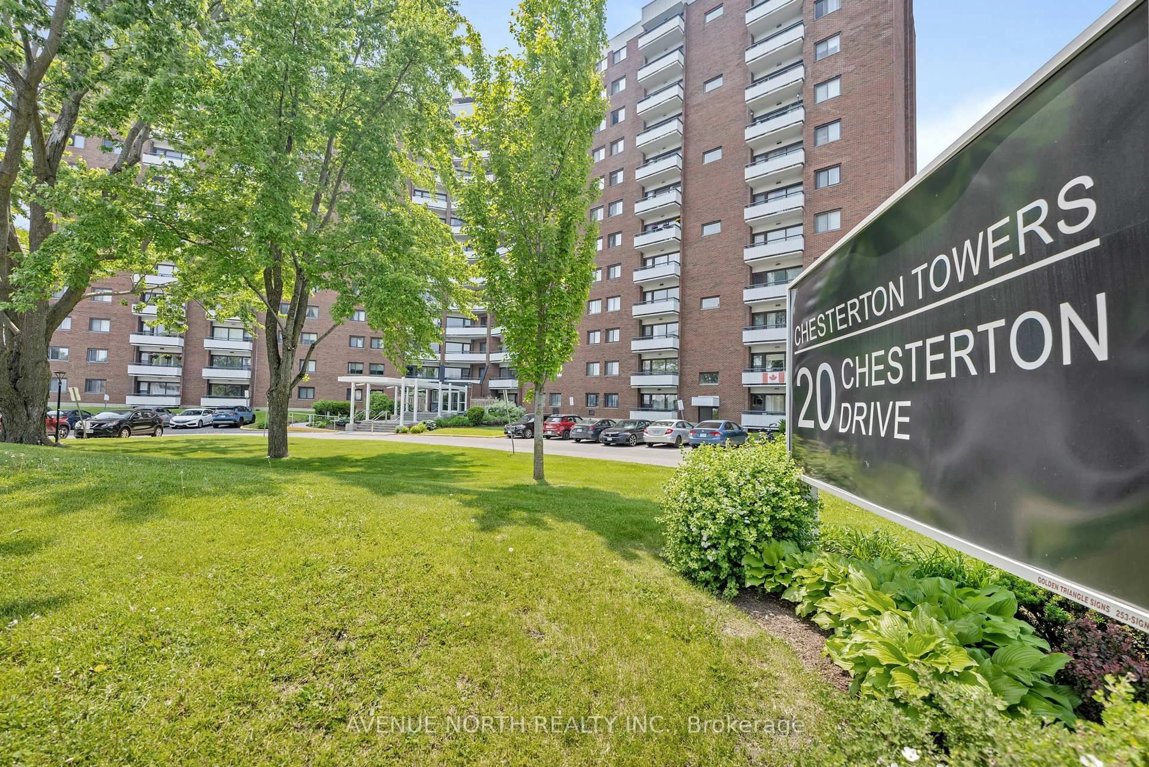 Patio, street for 20 Chesterton Dr #111, Ottawa Ontario K2E 6Z7