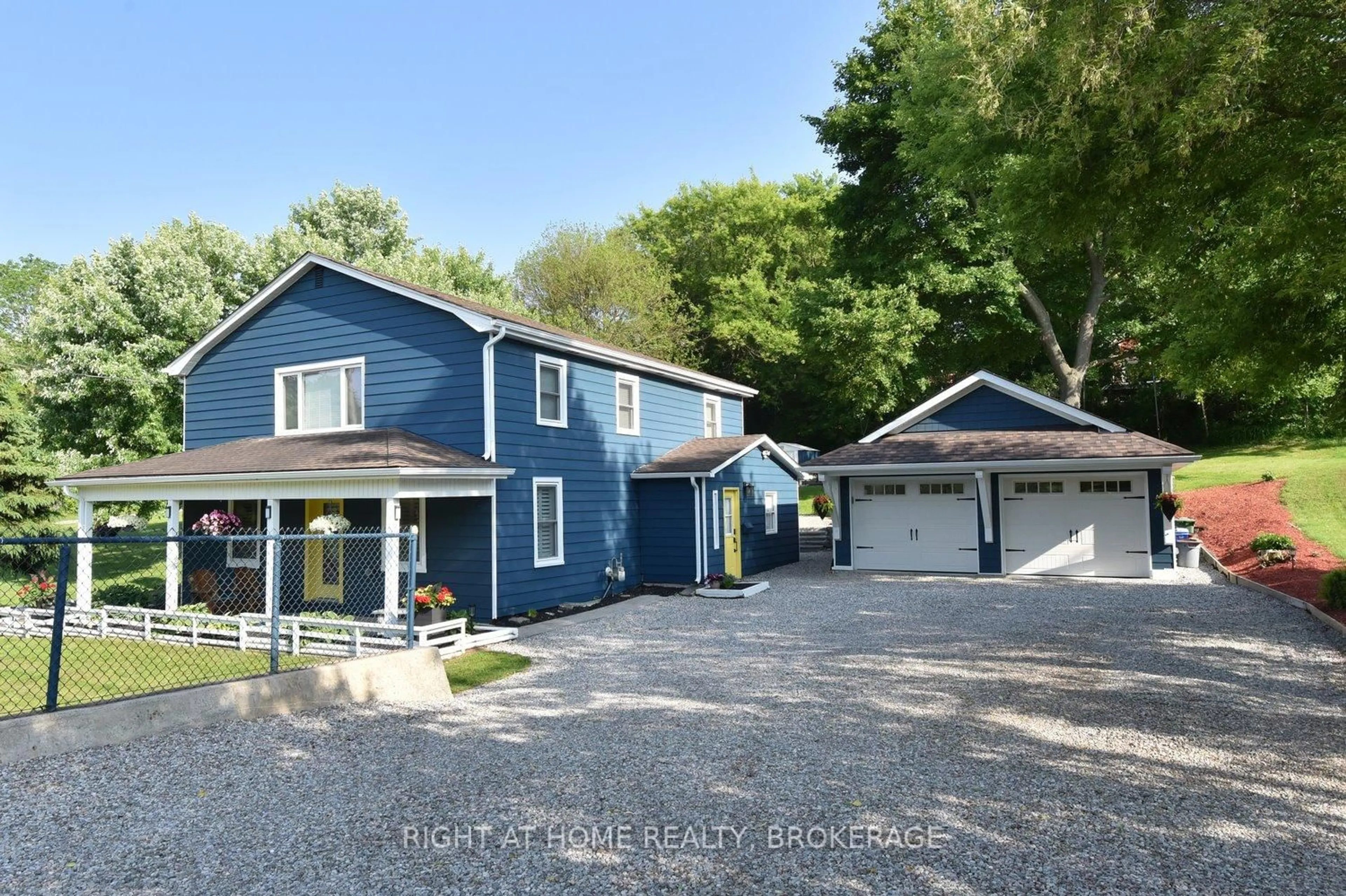 A pic from outside/outdoor area/front of a property/back of a property/a pic from drone, street for 2030 Governors Rd, Hamilton Ontario L0R 1J0