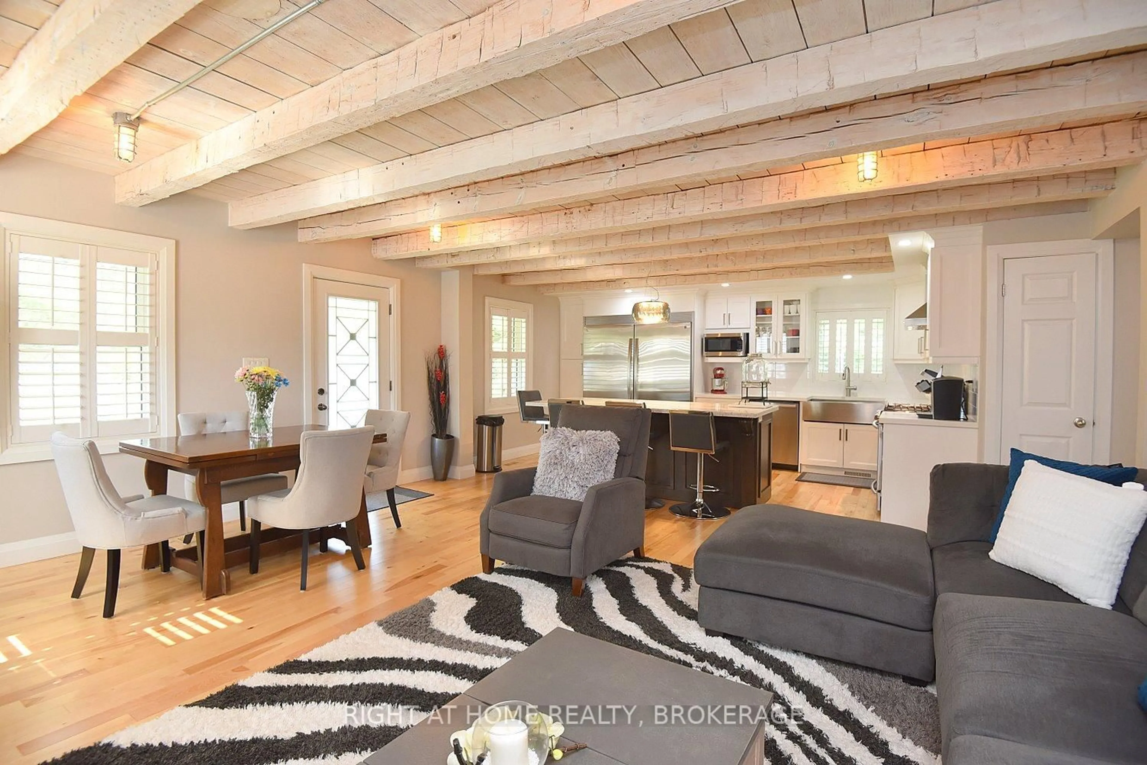 Open concept kitchen, wood/laminate floor for 2030 Governors Rd, Hamilton Ontario L0R 1J0