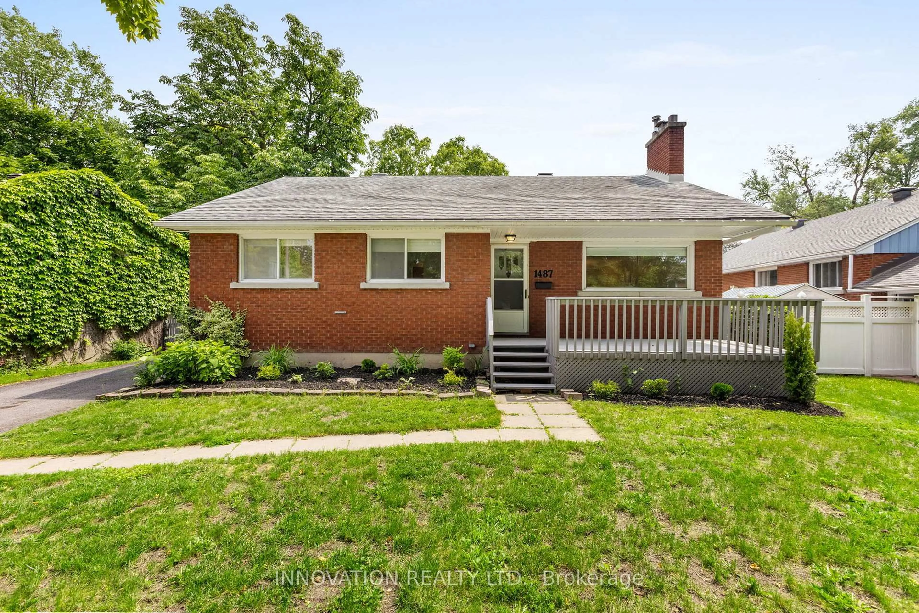 Home with brick exterior material, street for 1487 Caverley St, Ottawa Ontario K1G 0X9