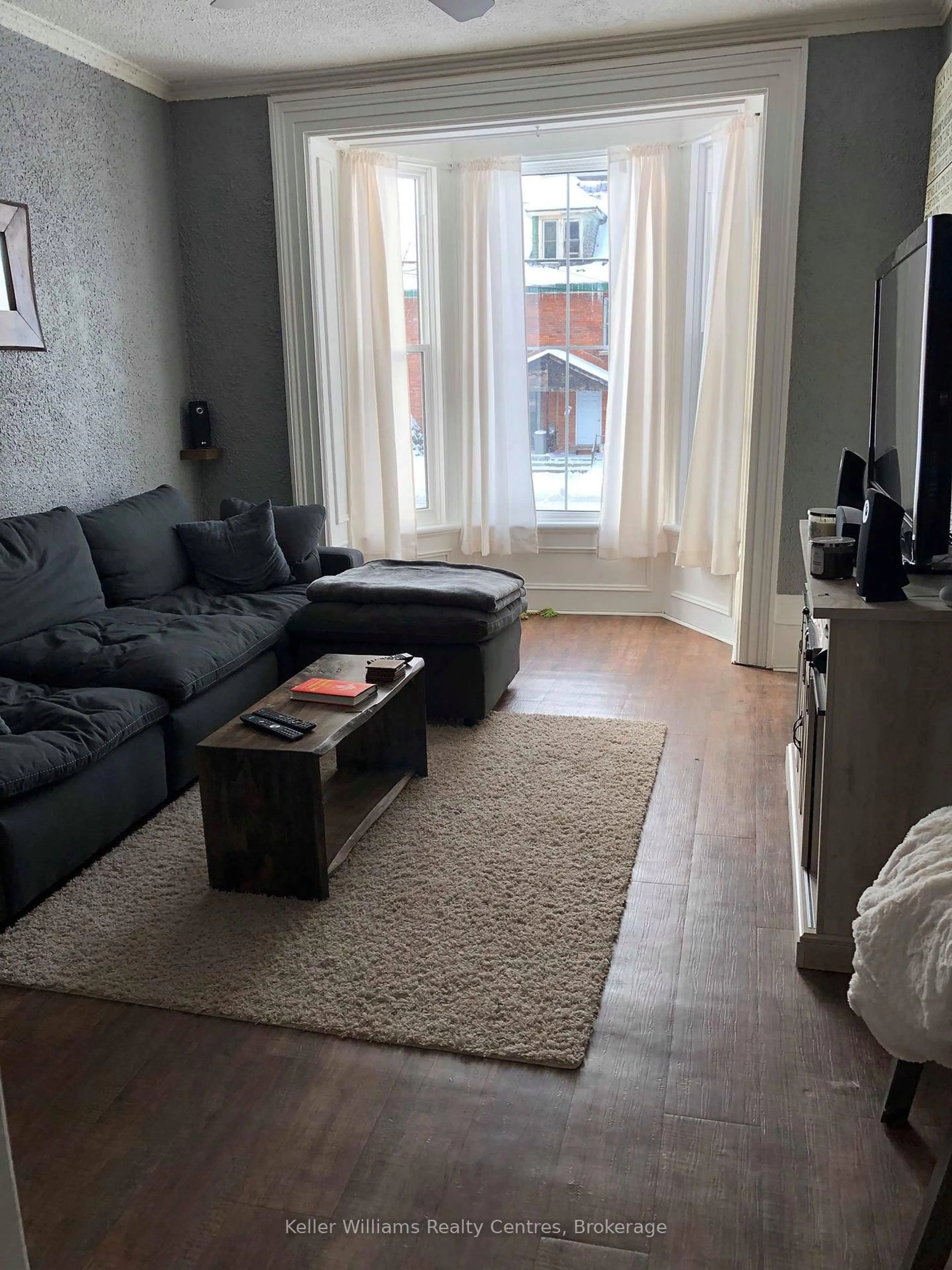 Living room with furniture, unknown for 1379 3rd Ave, Owen Sound Ontario N4K 2L8