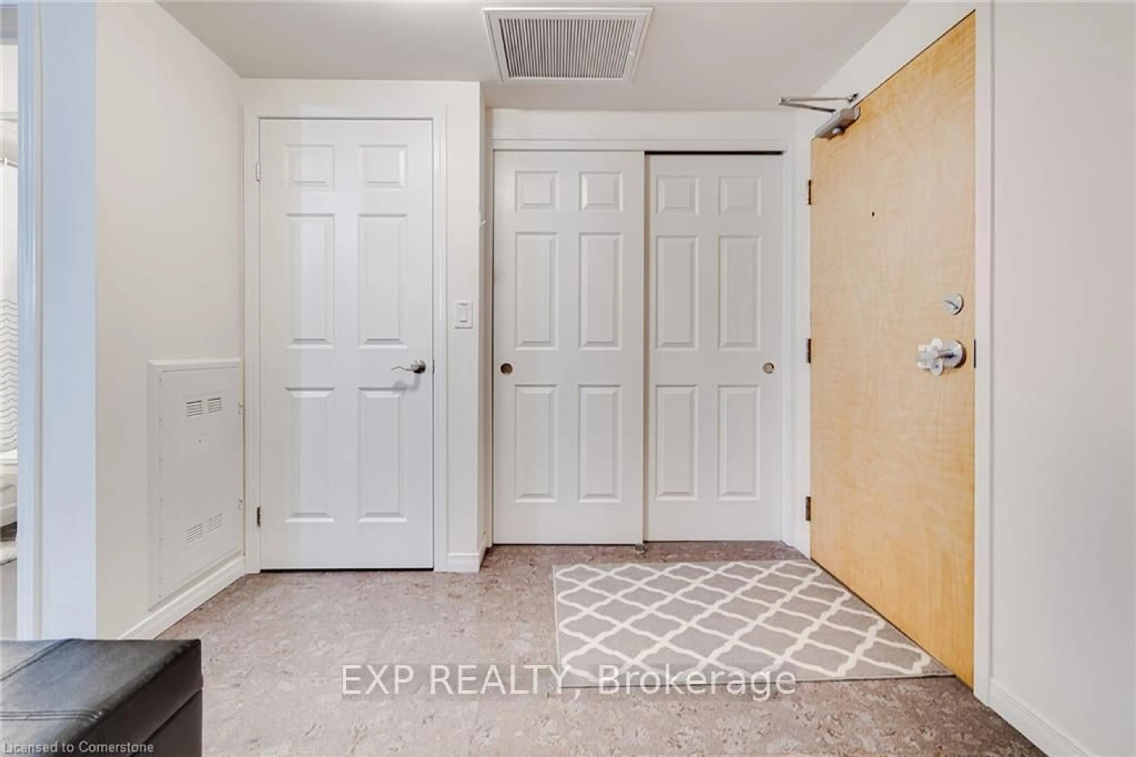 Indoor entryway for 155 Water St #409, Cambridge Ontario N1R 3E3