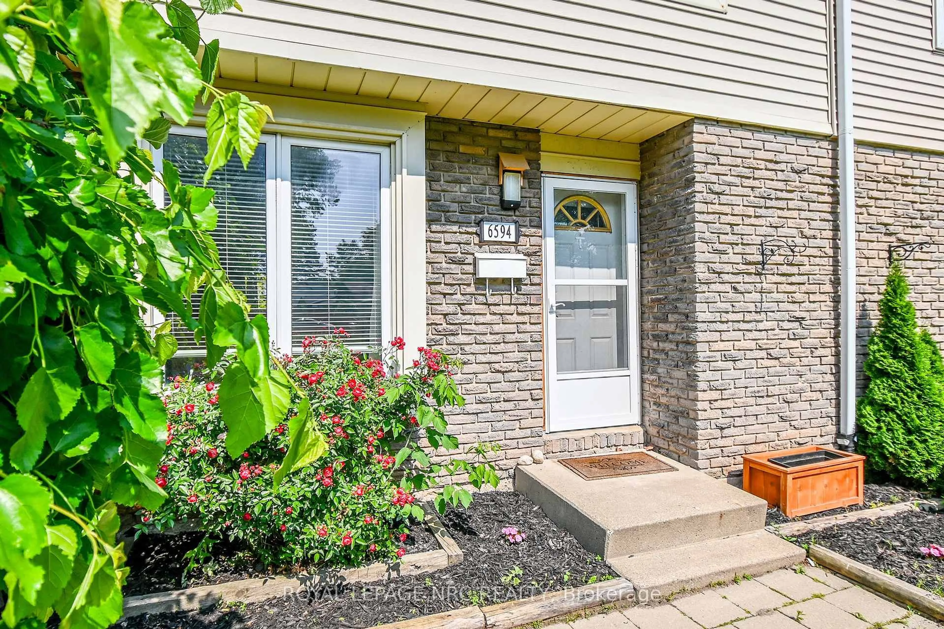 Unknown for 6594 Pitton Rd, Niagara Falls Ontario L2H 1Z8