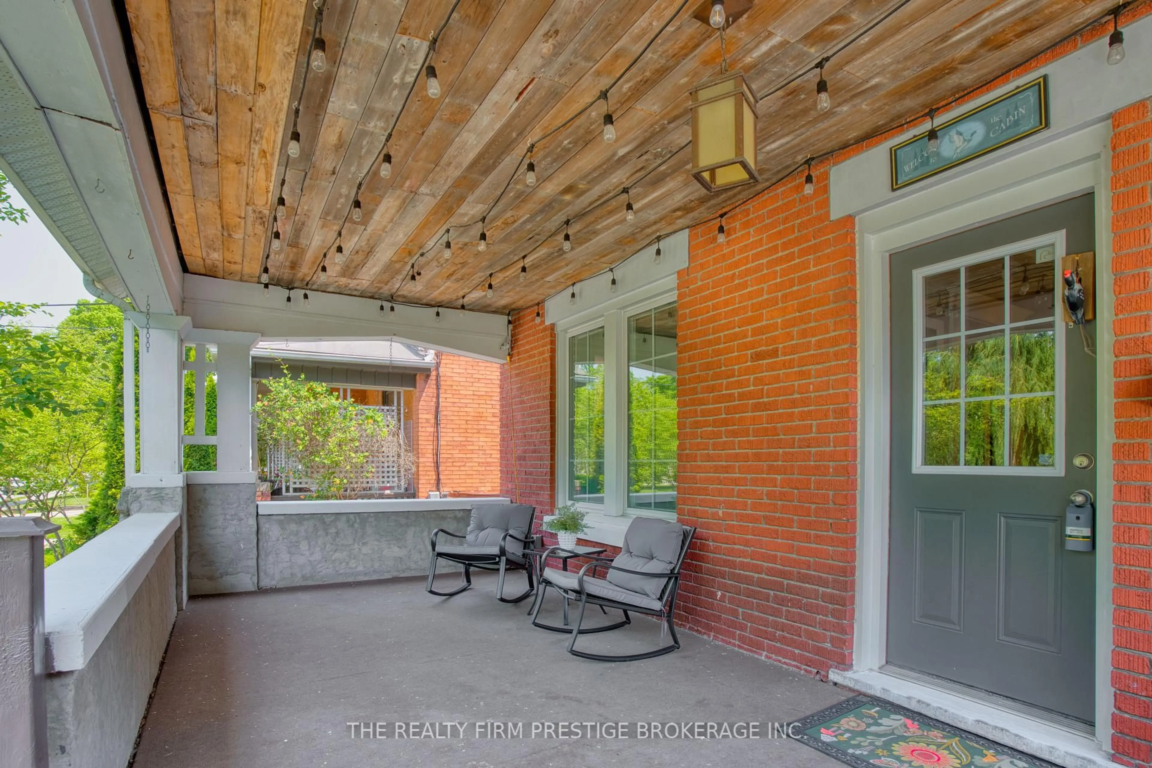 Patio, street for 42 Evergreen Ave, London South Ontario N6J 1A5