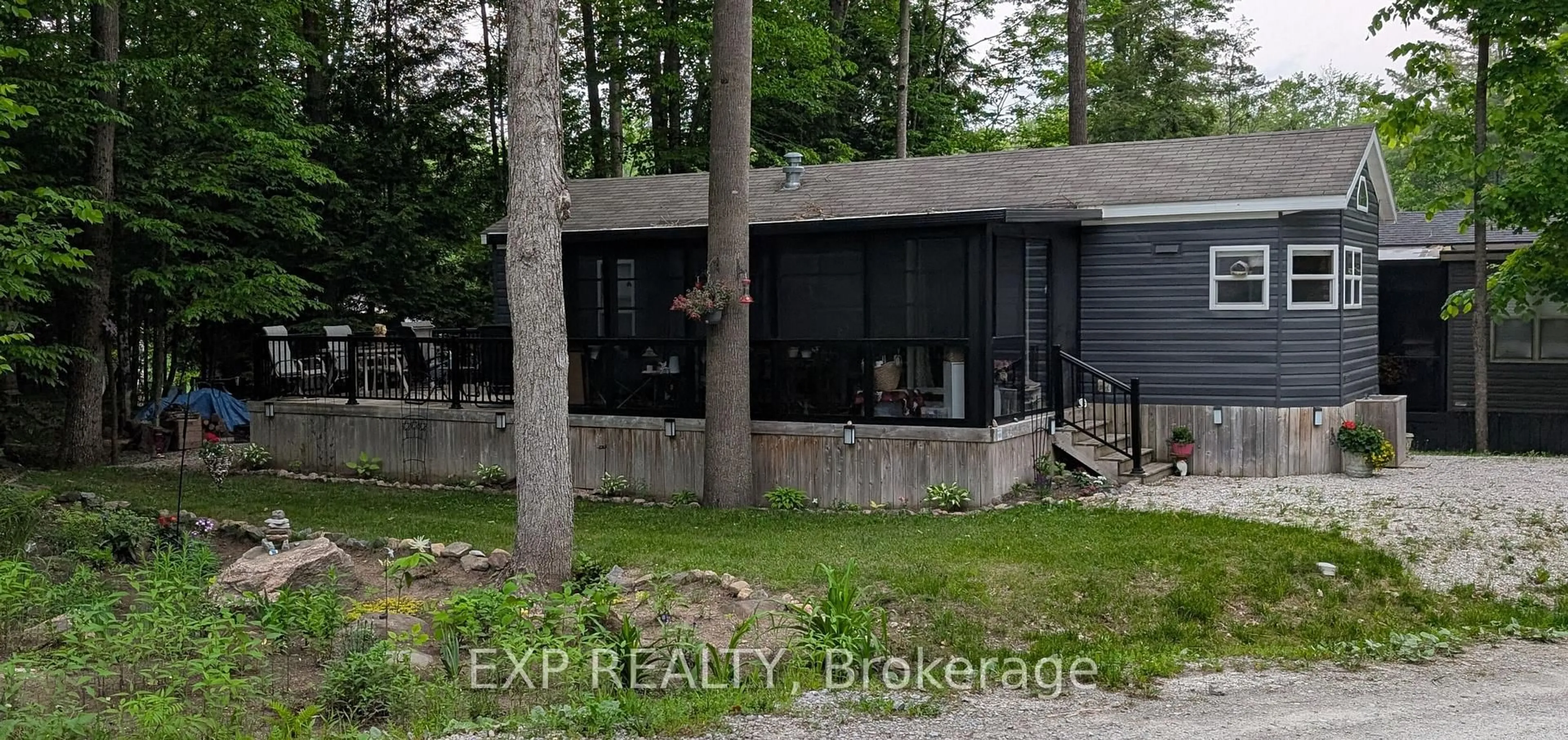 A pic from outside/outdoor area/front of a property/back of a property/a pic from drone, unknown for 1082 Shamrock Marina Rd #198, Gravenhurst Ontario P0E 1N0