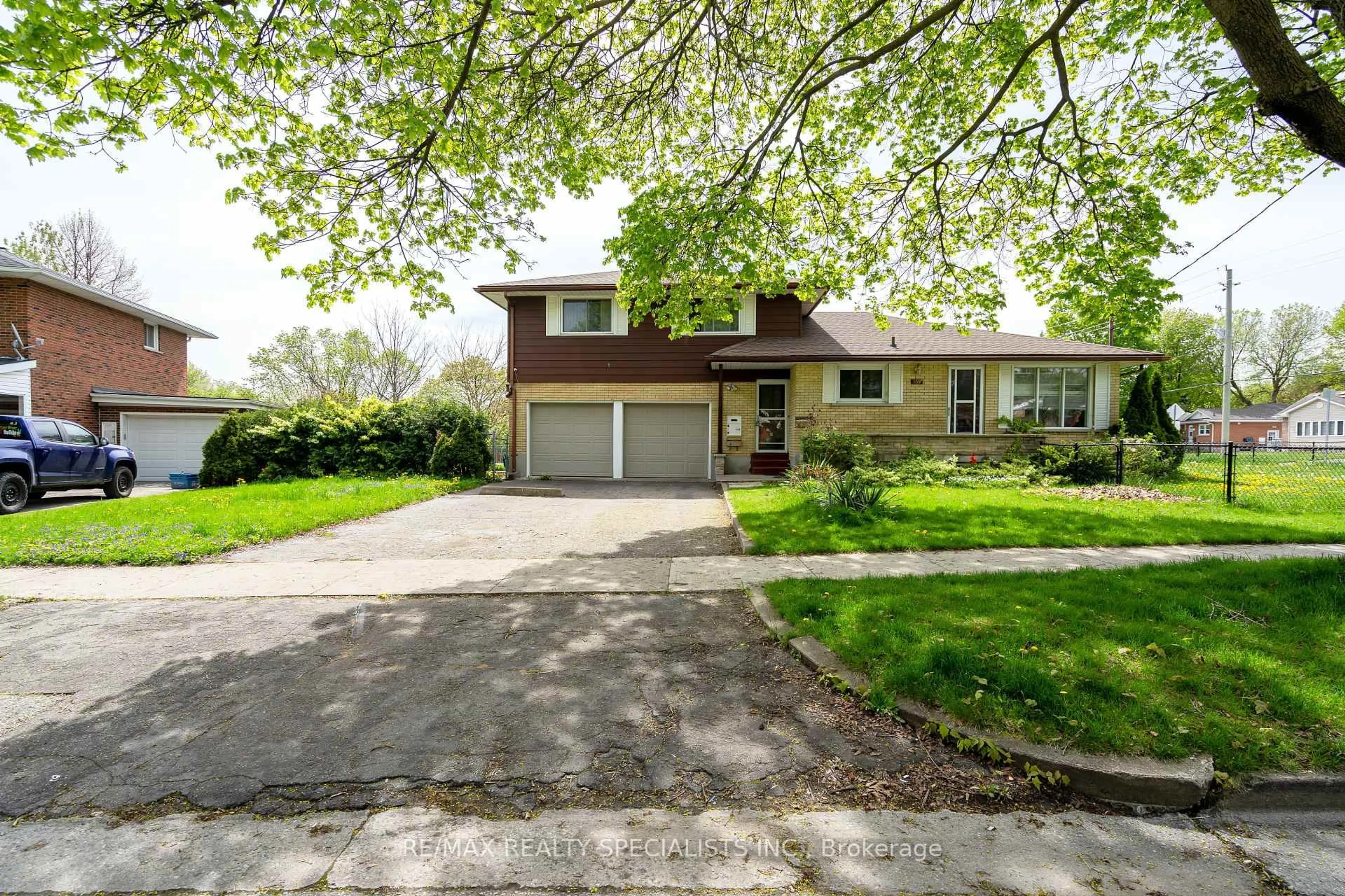 Unknown for 155 Massey Ave, Kitchener Ontario N2C 1M6