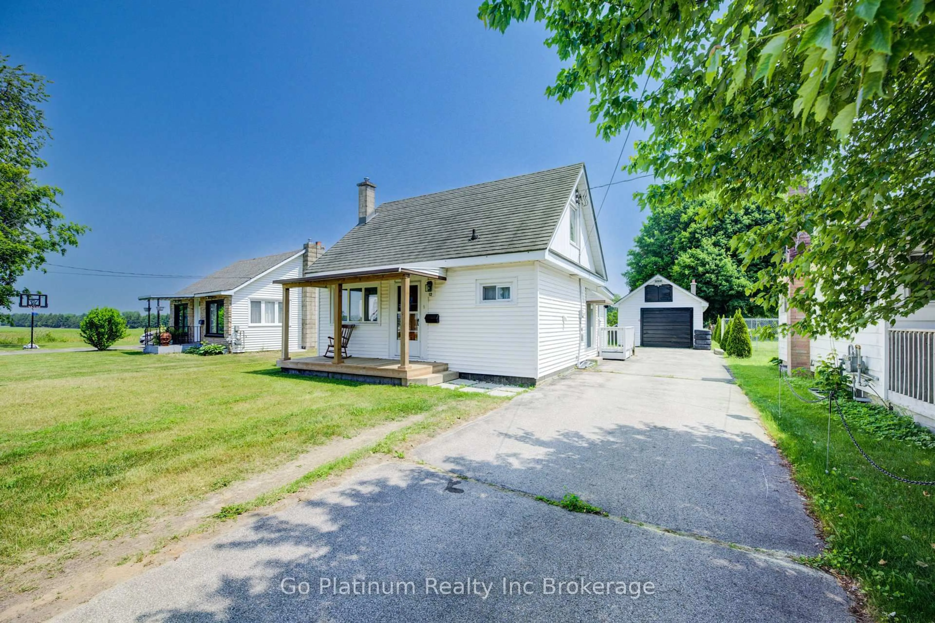 A pic from outside/outdoor area/front of a property/back of a property/a pic from drone, street for 12 West Townline Rd, Norwich Ontario N4G 2T6