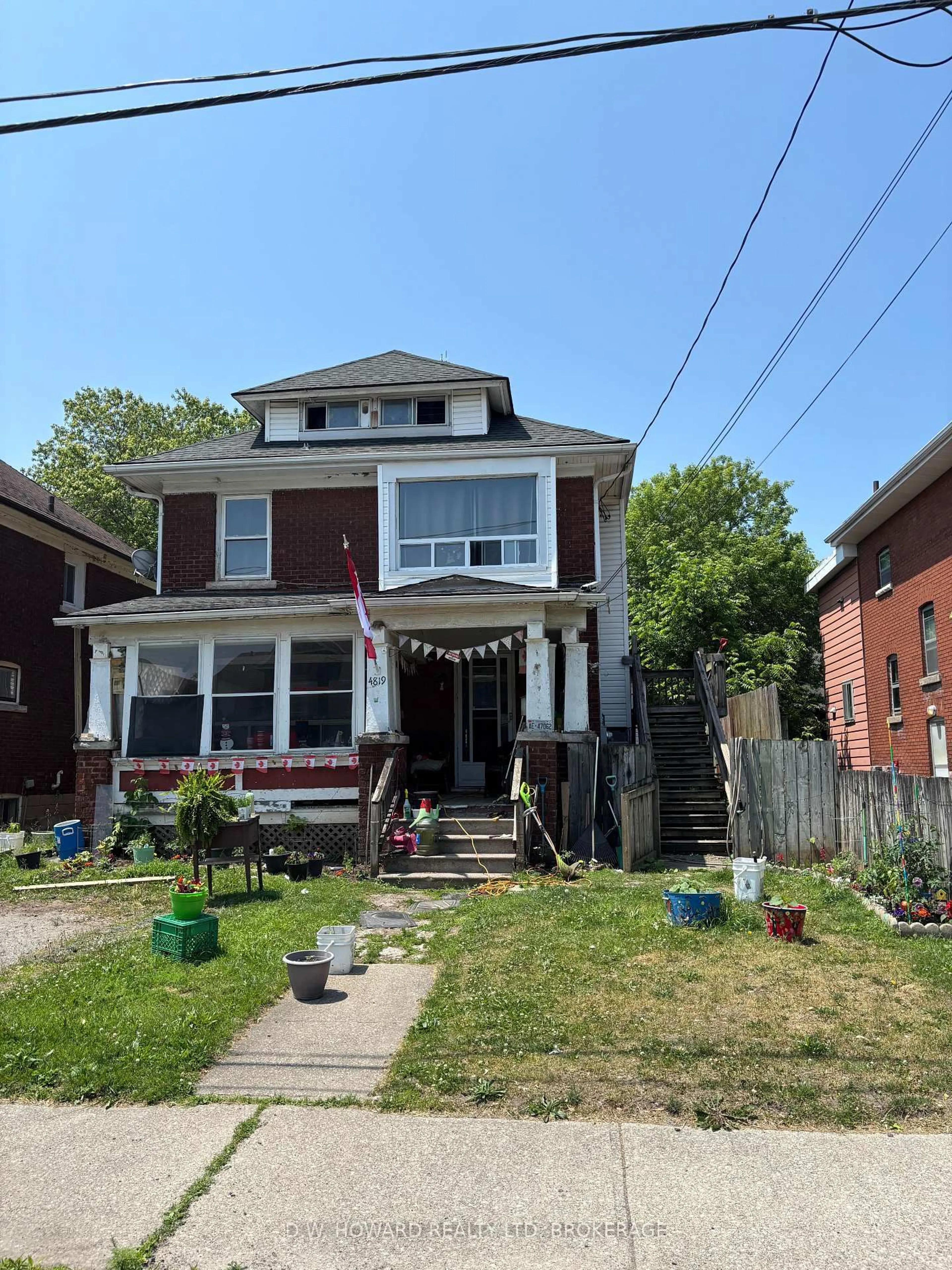 Home with brick exterior material, street for 4819 Fourth Ave, Niagara Falls Ontario L2E 4P2
