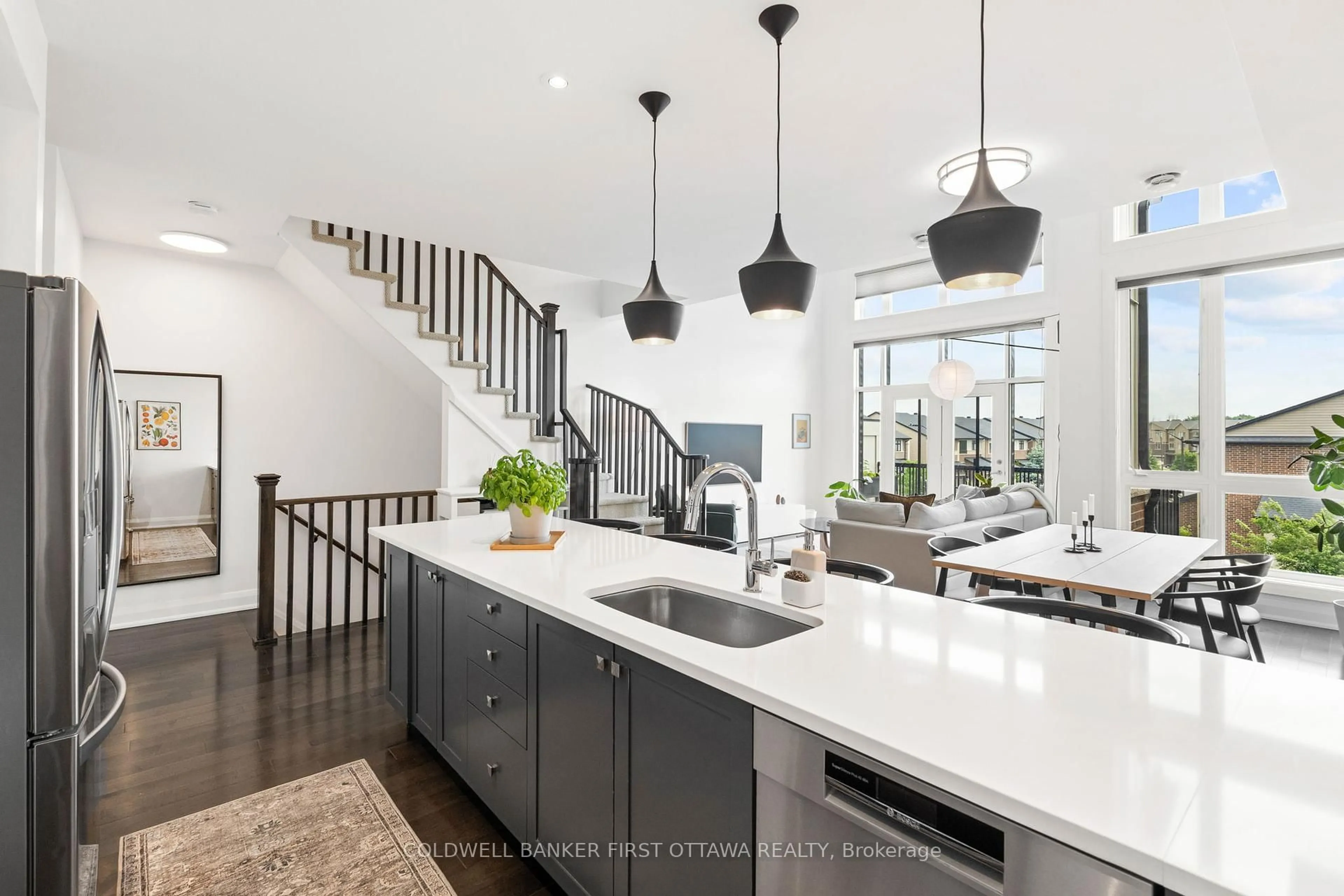 Open concept kitchen, unknown for 107 Poplin St, Ottawa Ontario K4M 0G7