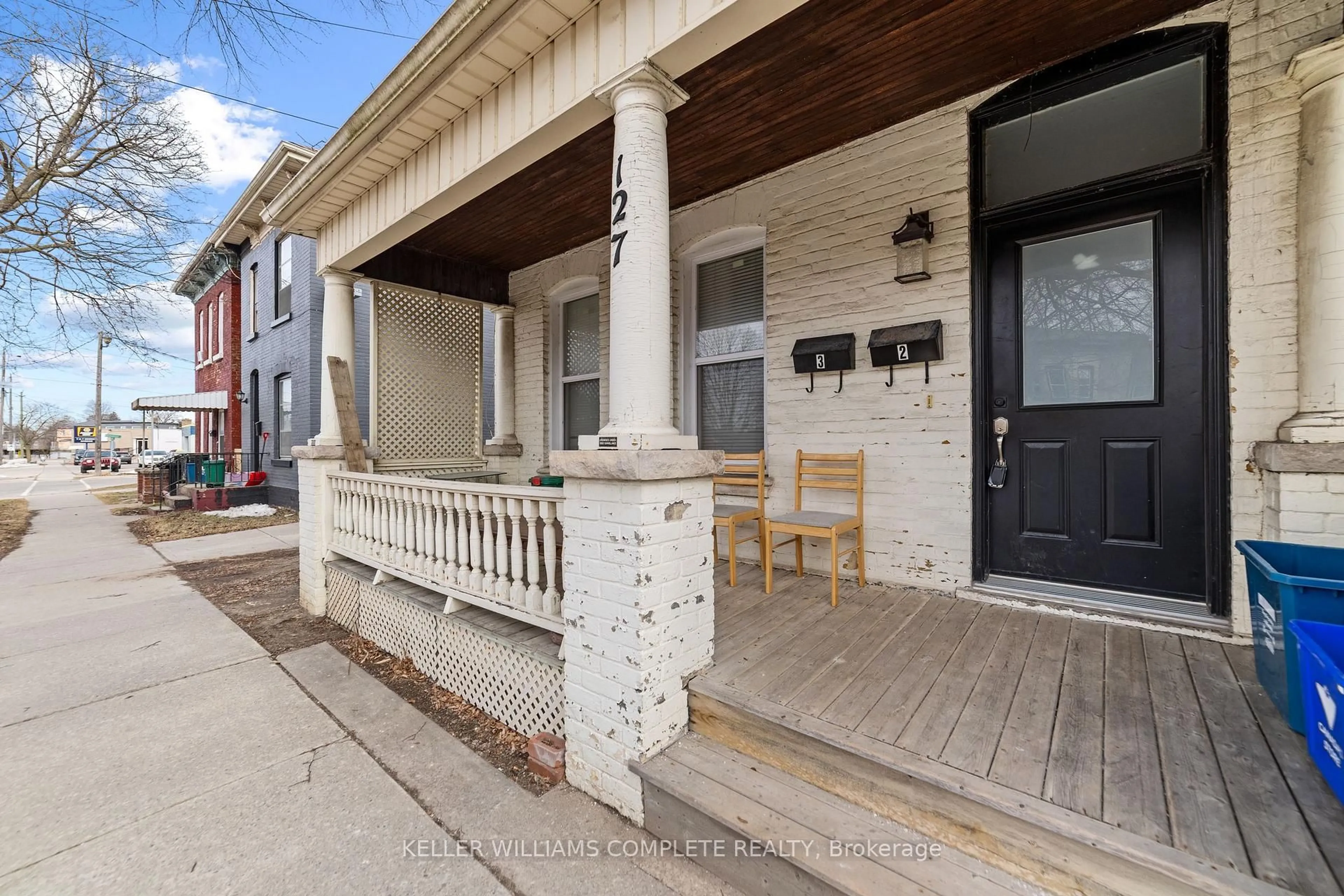 Unknown for 127 West St, Brantford Ontario N3T 3G2