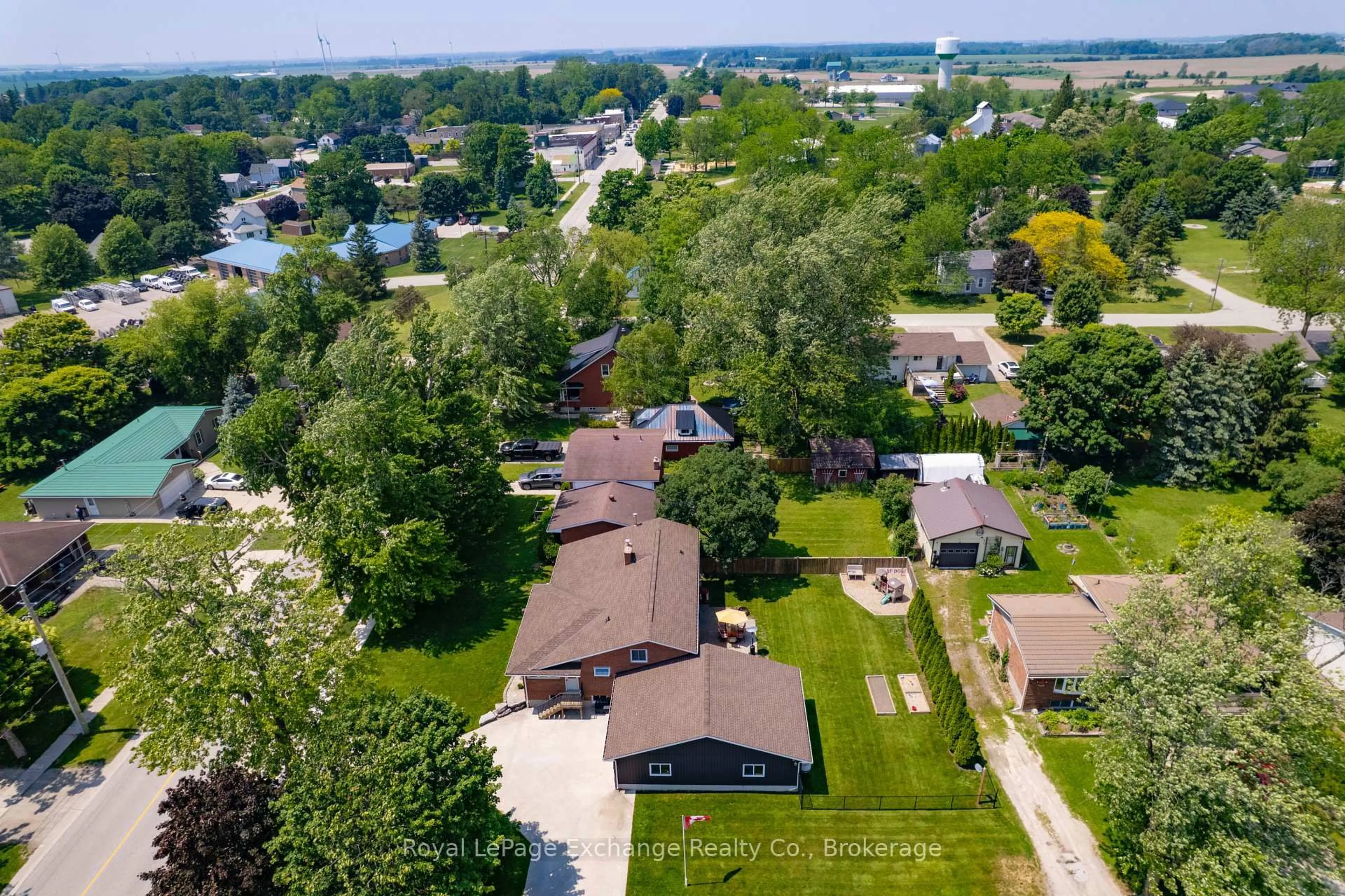 A pic from outside/outdoor area/front of a property/back of a property/a pic from drone, street for 71 Queen St, Huron-Kinloss Ontario N0G 2R0