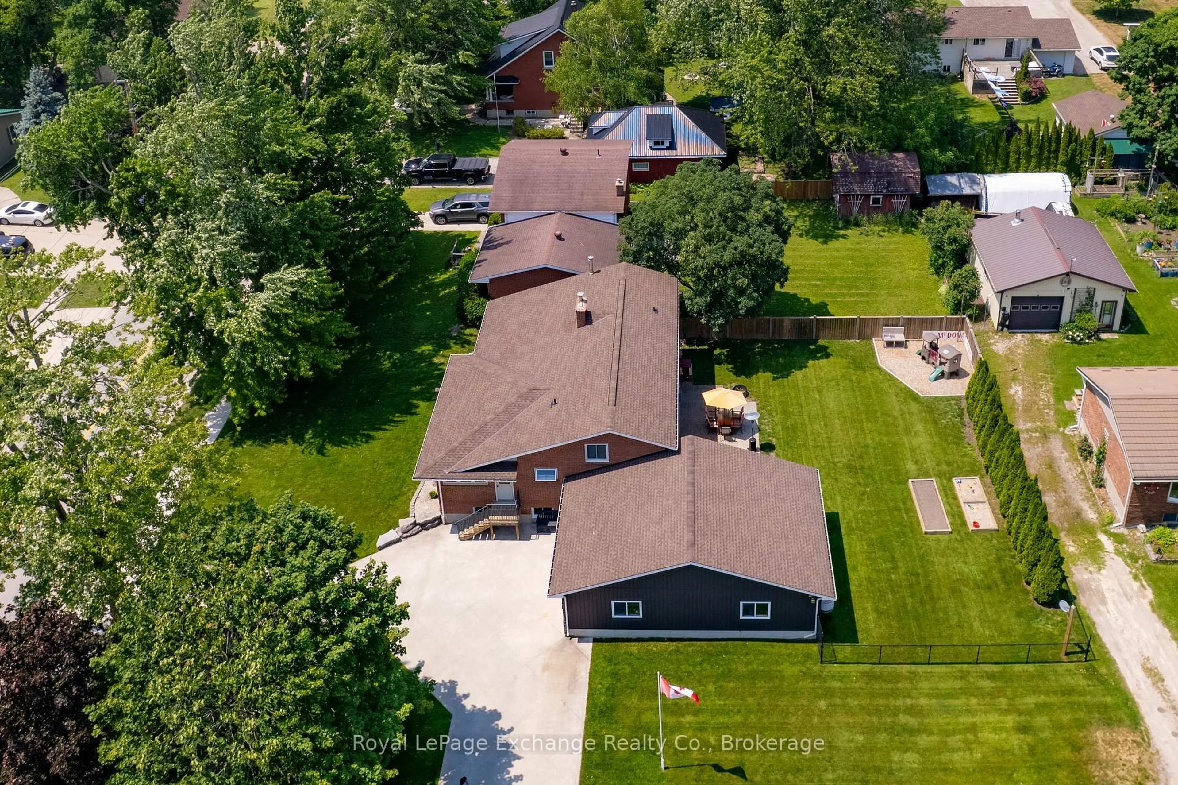 A pic from outside/outdoor area/front of a property/back of a property/a pic from drone, street for 71 Queen St, Huron-Kinloss Ontario N0G 2R0