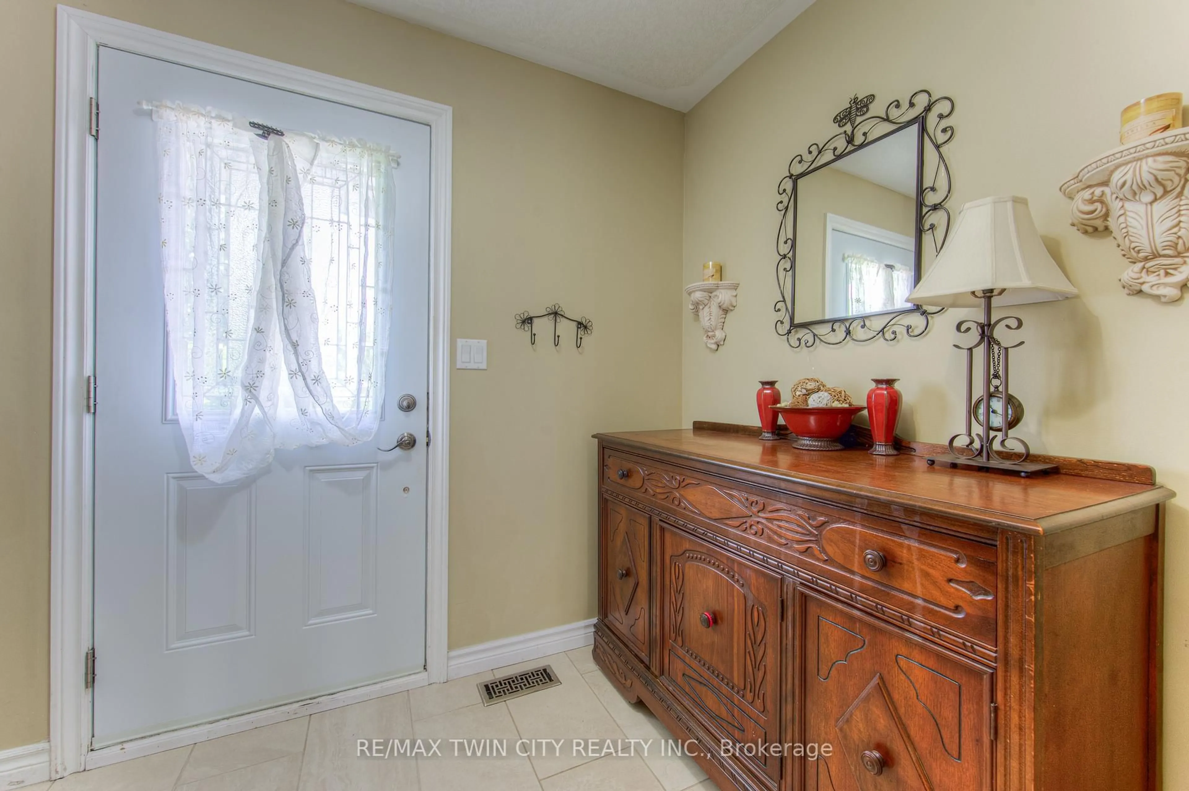 Unknown for 76 Hostetler Rd, Wilmot Ontario N3A 2E2
