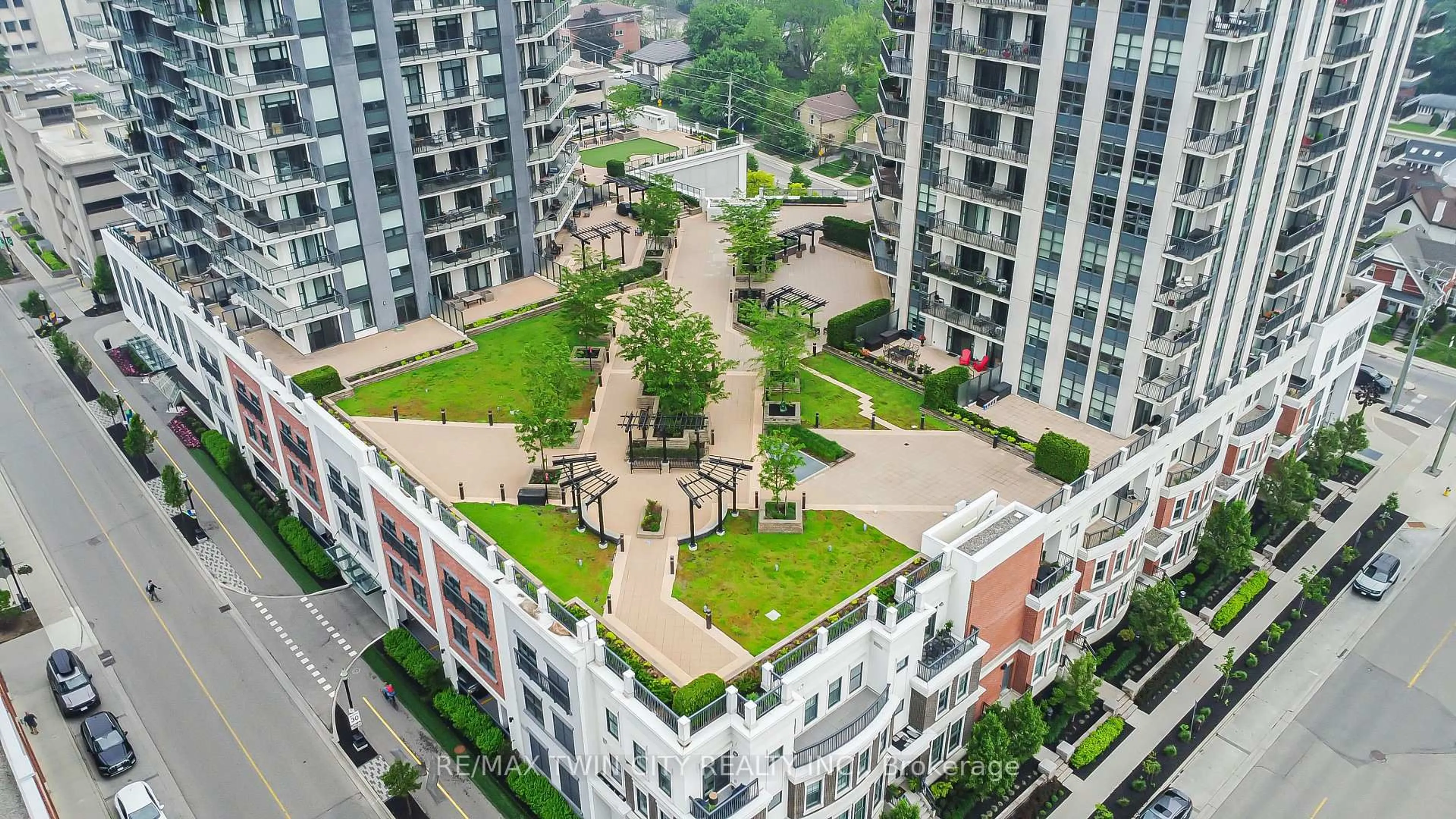 A pic from outside/outdoor area/front of a property/back of a property/a pic from drone, city buildings view from balcony for 155 CAROLINE St #1901, Waterloo Ontario N2L 0J8