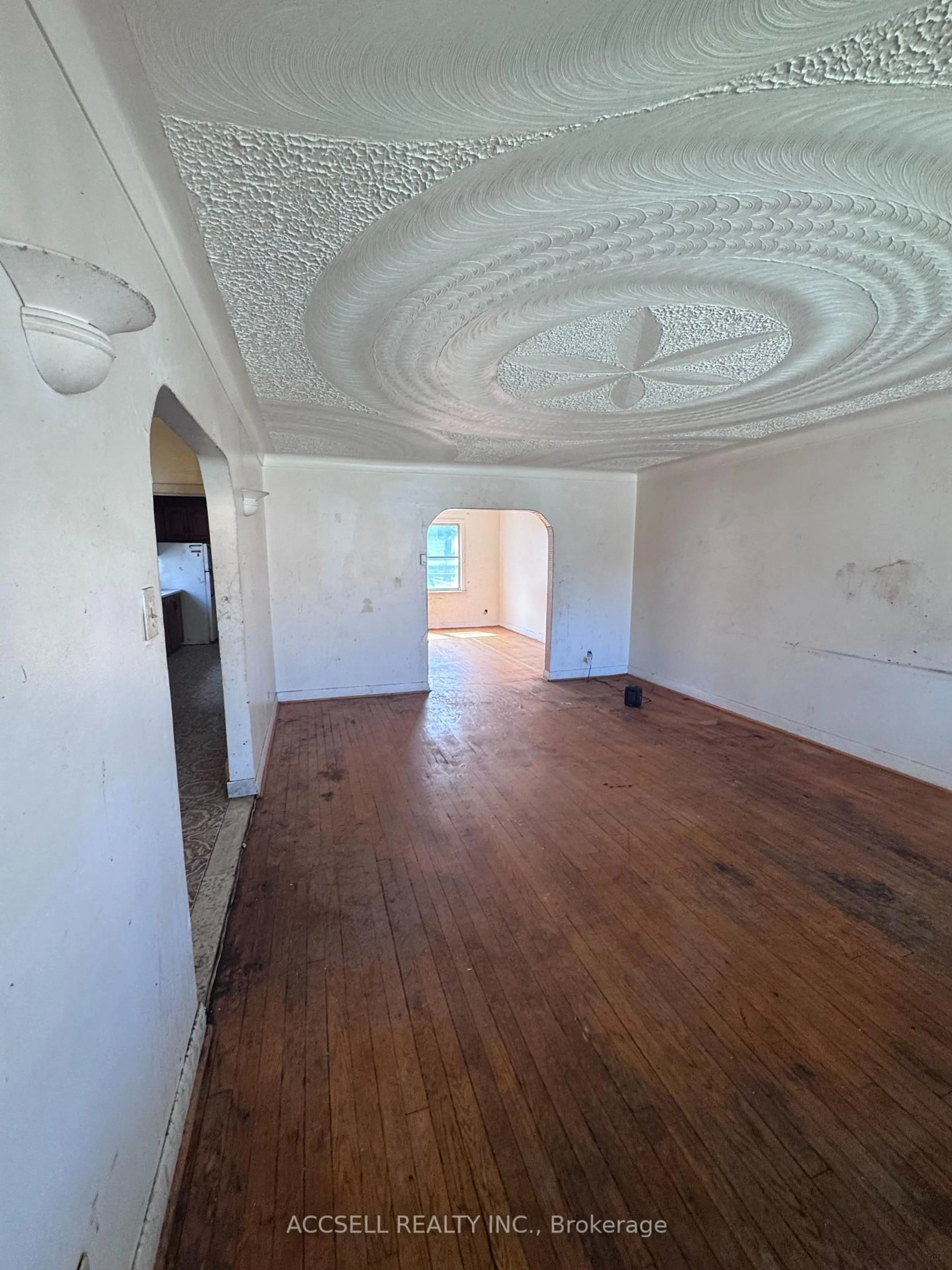 A pic of a room for 1122 Aldea Ave, Ottawa Ontario K1H 8C2