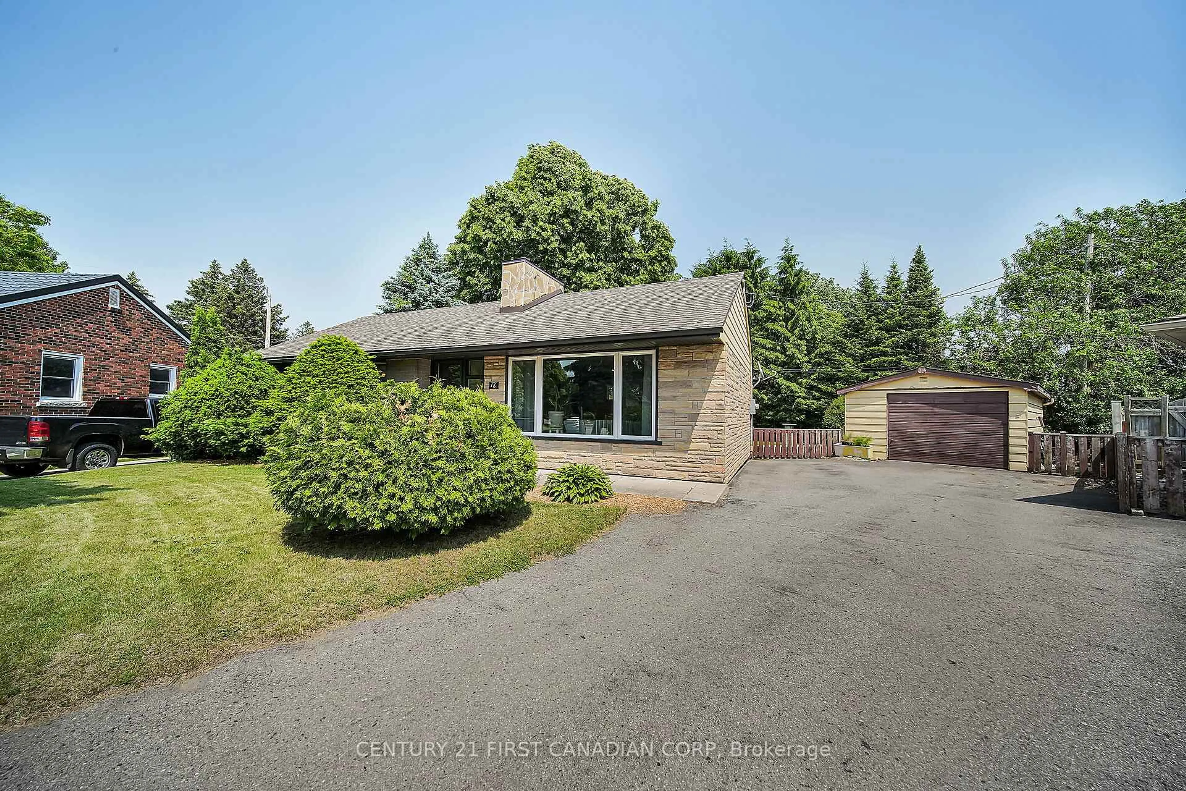 A pic from outside/outdoor area/front of a property/back of a property/a pic from drone, street for 16 Cronyn Cres, London East Ontario N5W 4M6