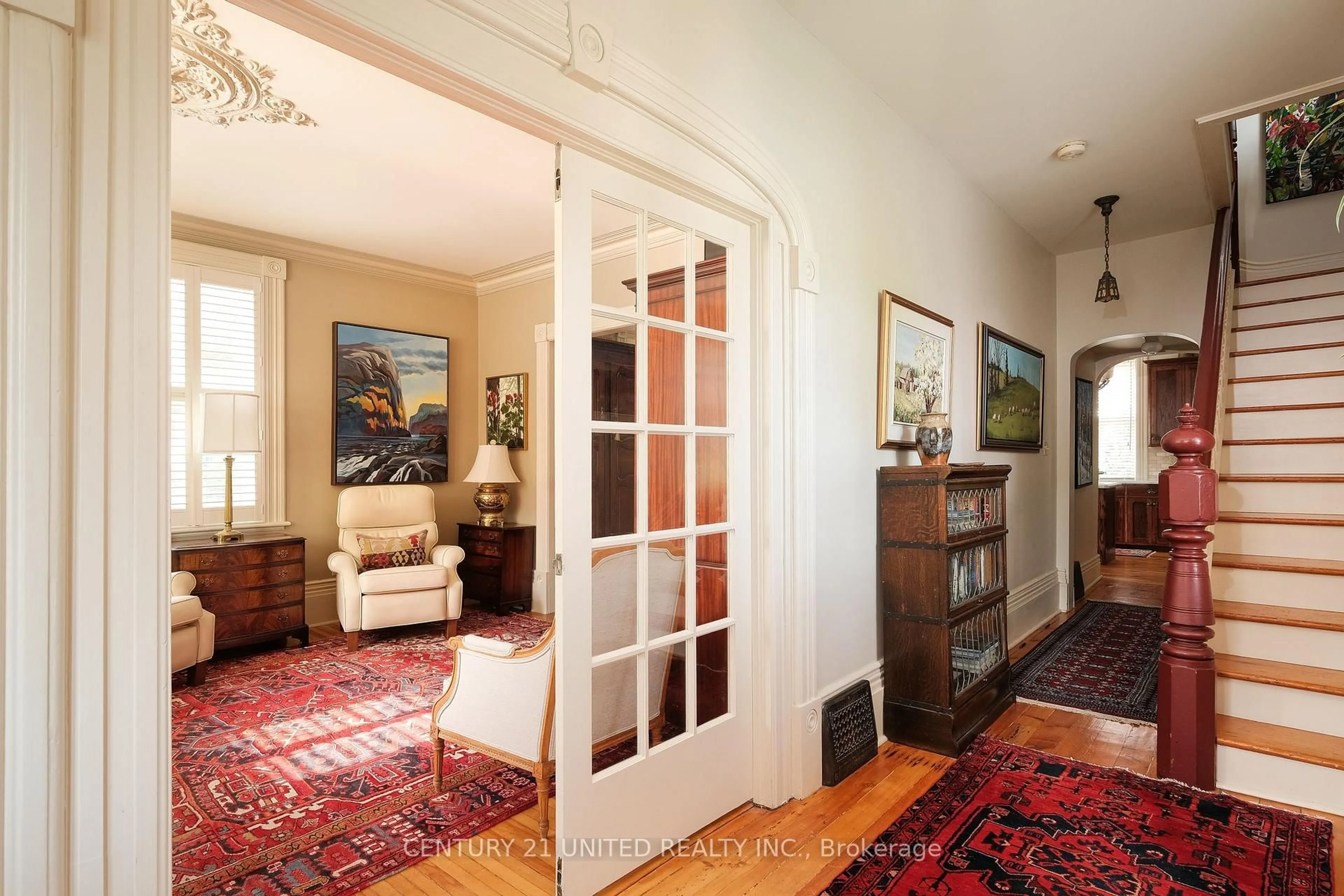 Indoor foyer for 558 Harvey St, Peterborough Central Ontario K9H 3K9