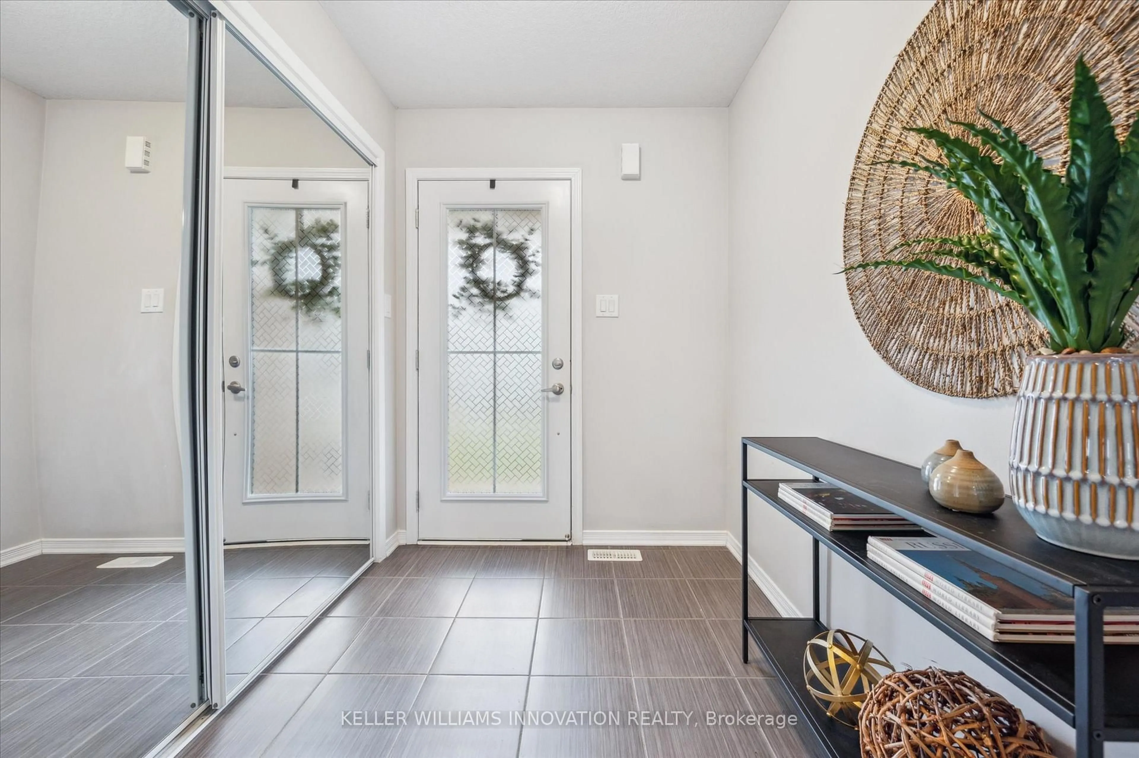 Indoor entryway for 63 Blacksmith Dr, Woolwich Ontario N0B 1M0