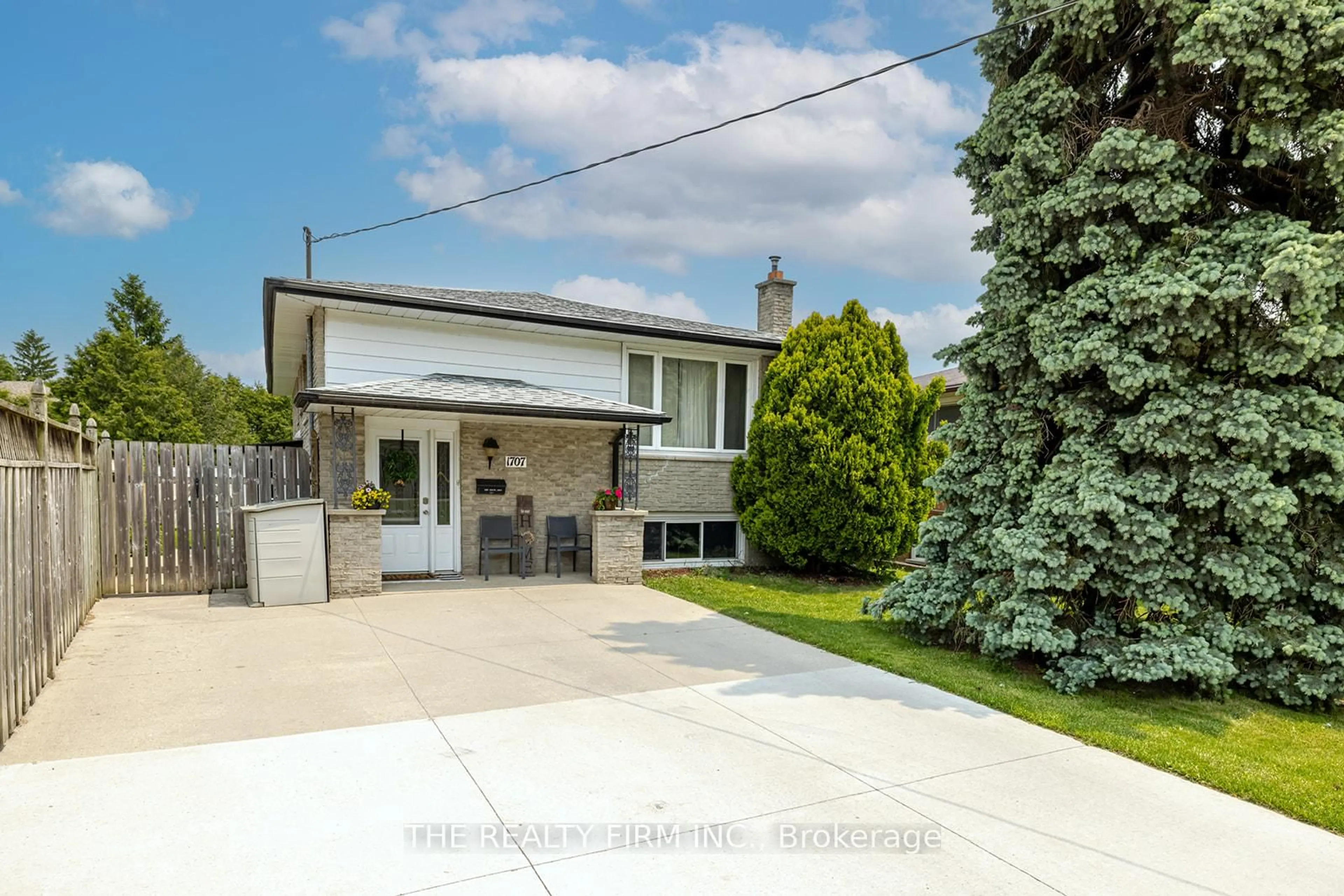 Unknown for 1707 Hansuld St, London East Ontario N5V 1Y6
