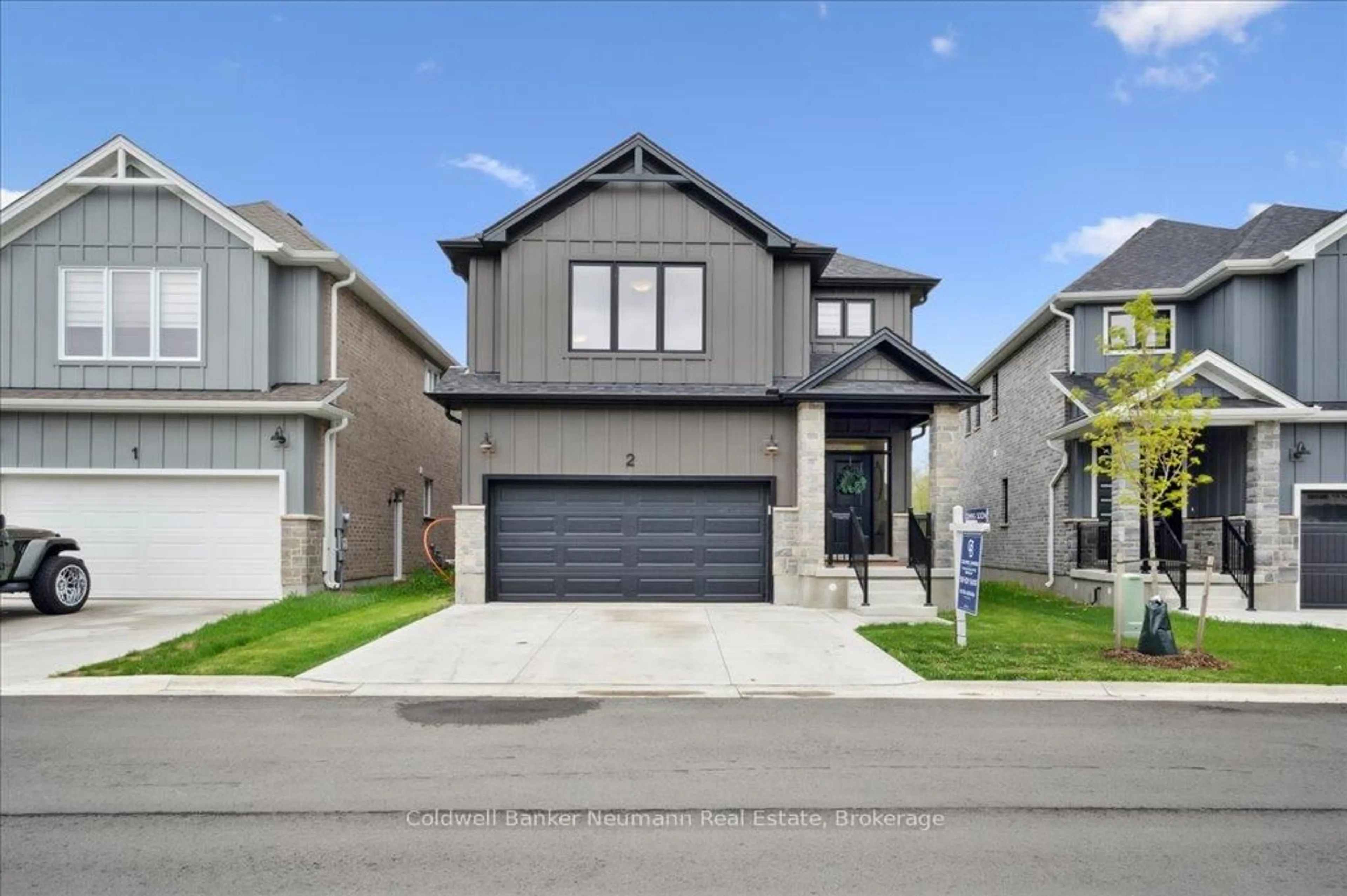 Unknown for 32 Faith St #2, Cambridge Ontario N1T 0E8