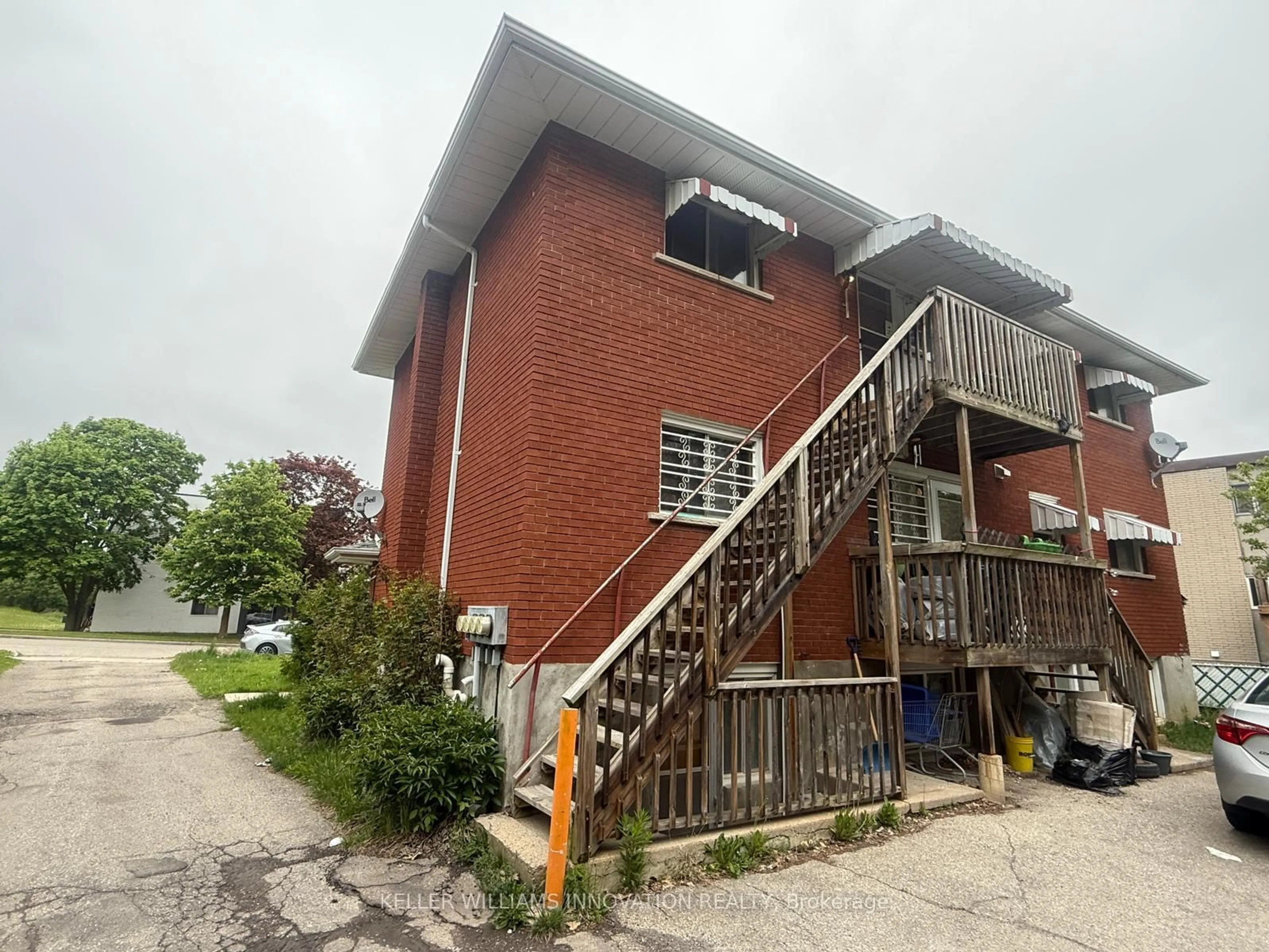 Home with brick exterior material, building for 93 Brybeck Cres, Kitchener Ontario N2M 2C5
