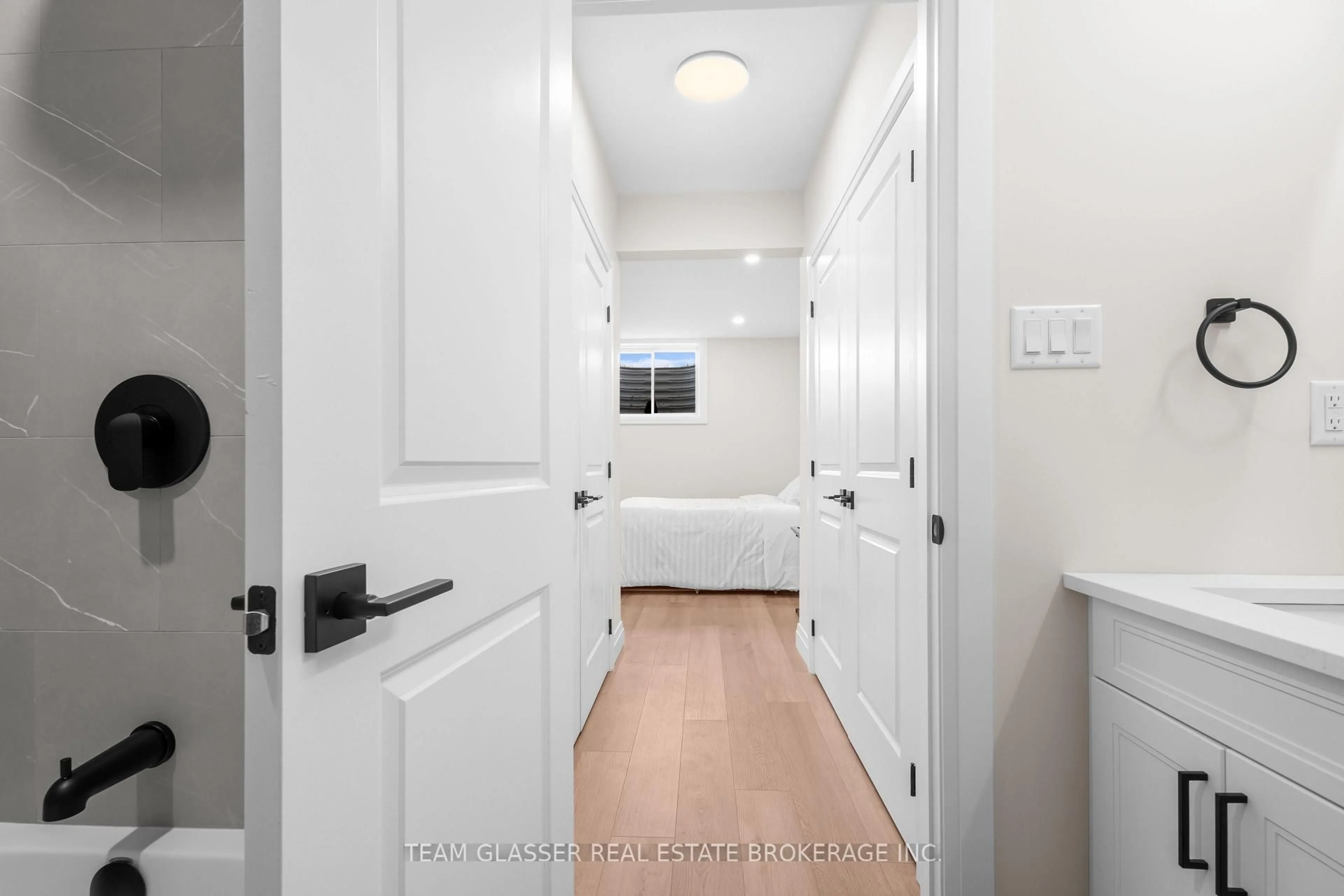 Indoor entryway for 79 Allister Dr, Middlesex Centre Ontario N0L 1R0