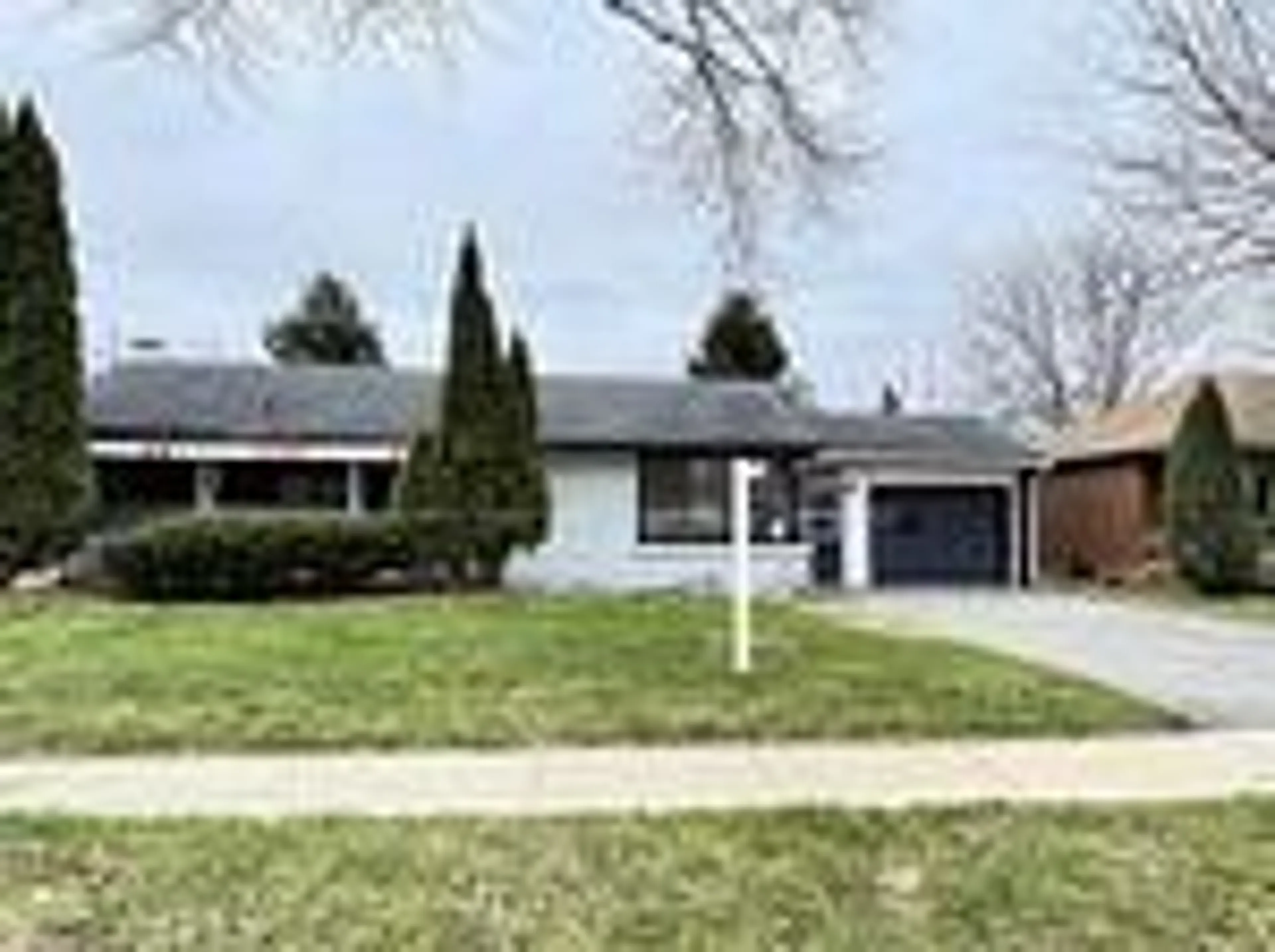 Home with brick exterior material, street for 5866 Valley Way, Niagara Falls Ontario L2E 1Y1