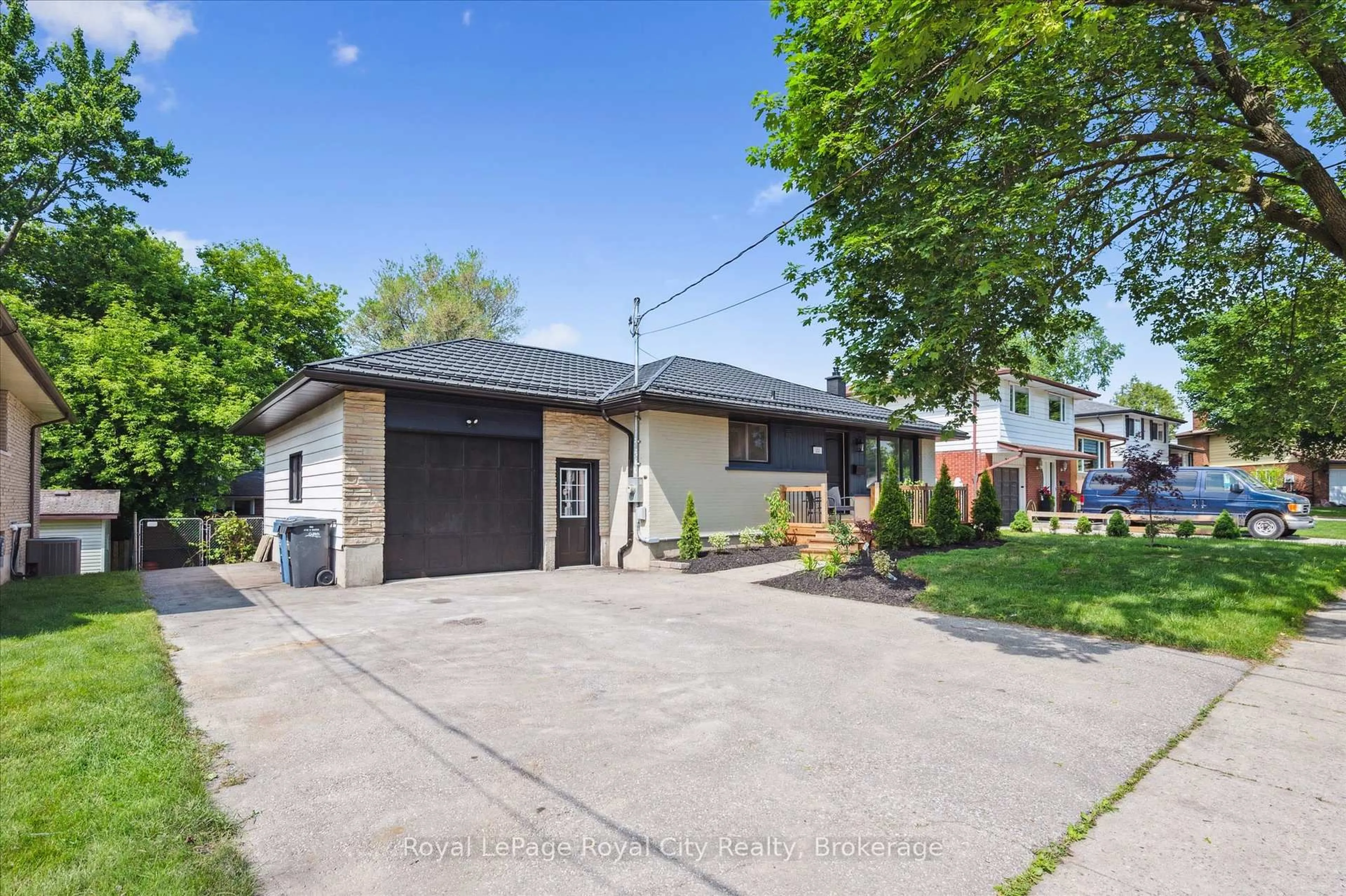 Unknown for 22 Heath Rd, Guelph Ontario N1H 6G9